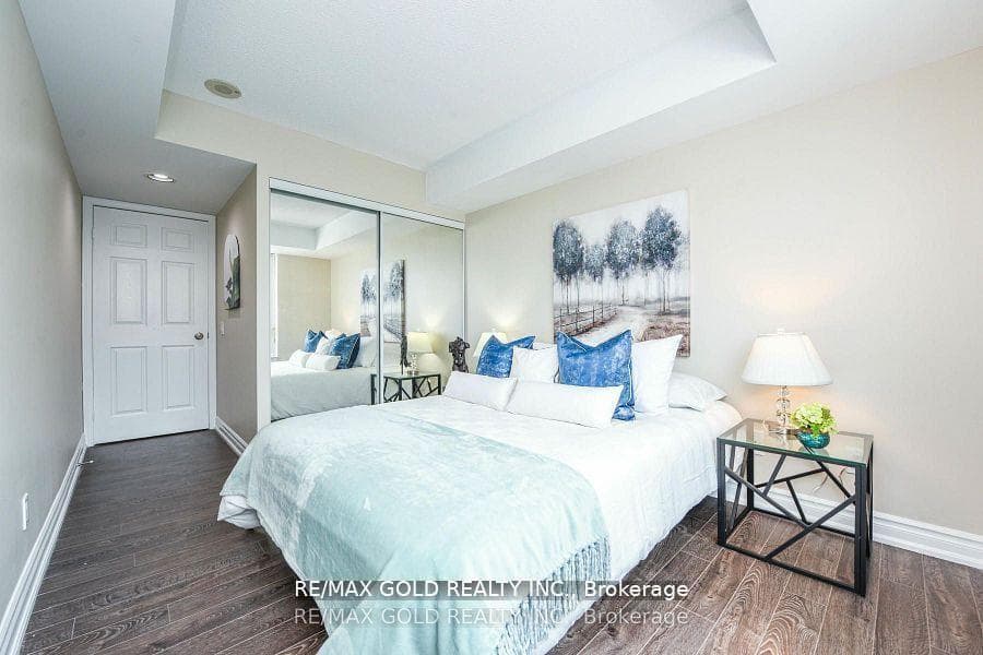 30 Harrison Garden Boulevard Unit 2310 photo 22