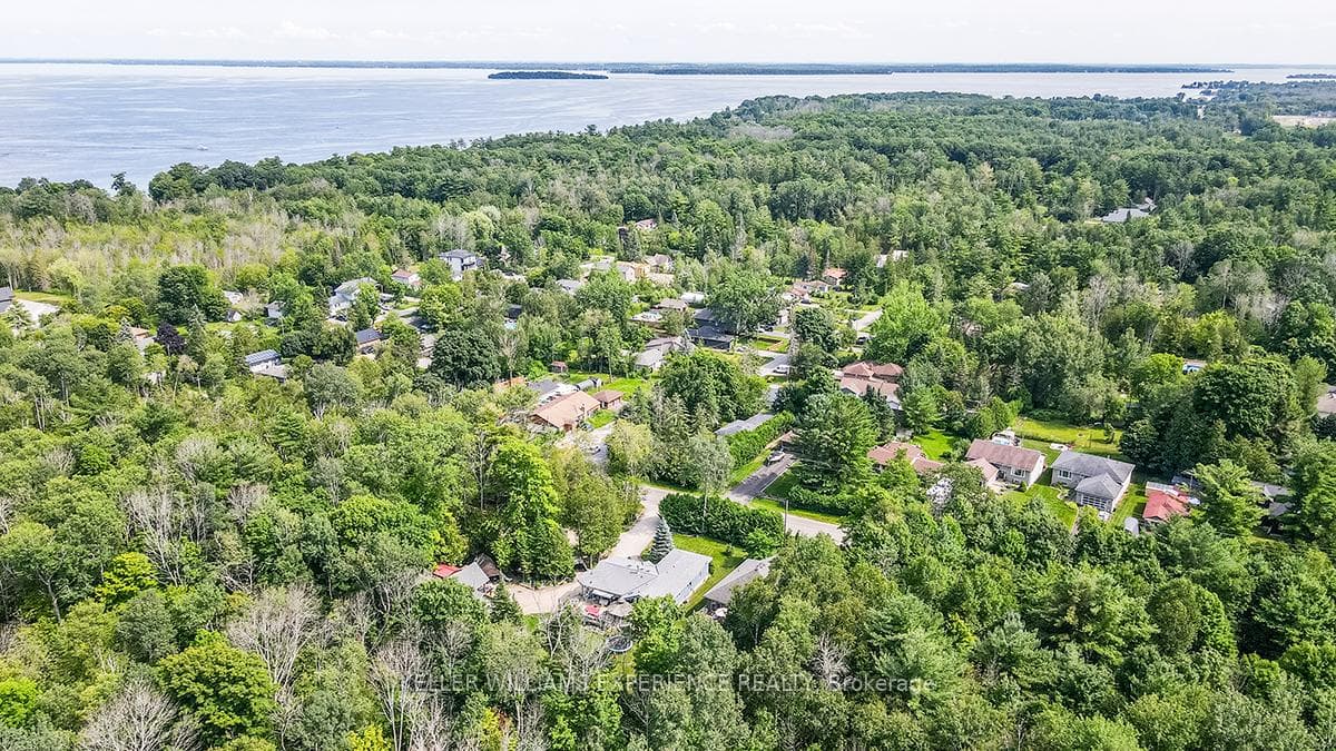 600 Mapleview Drive photo 29