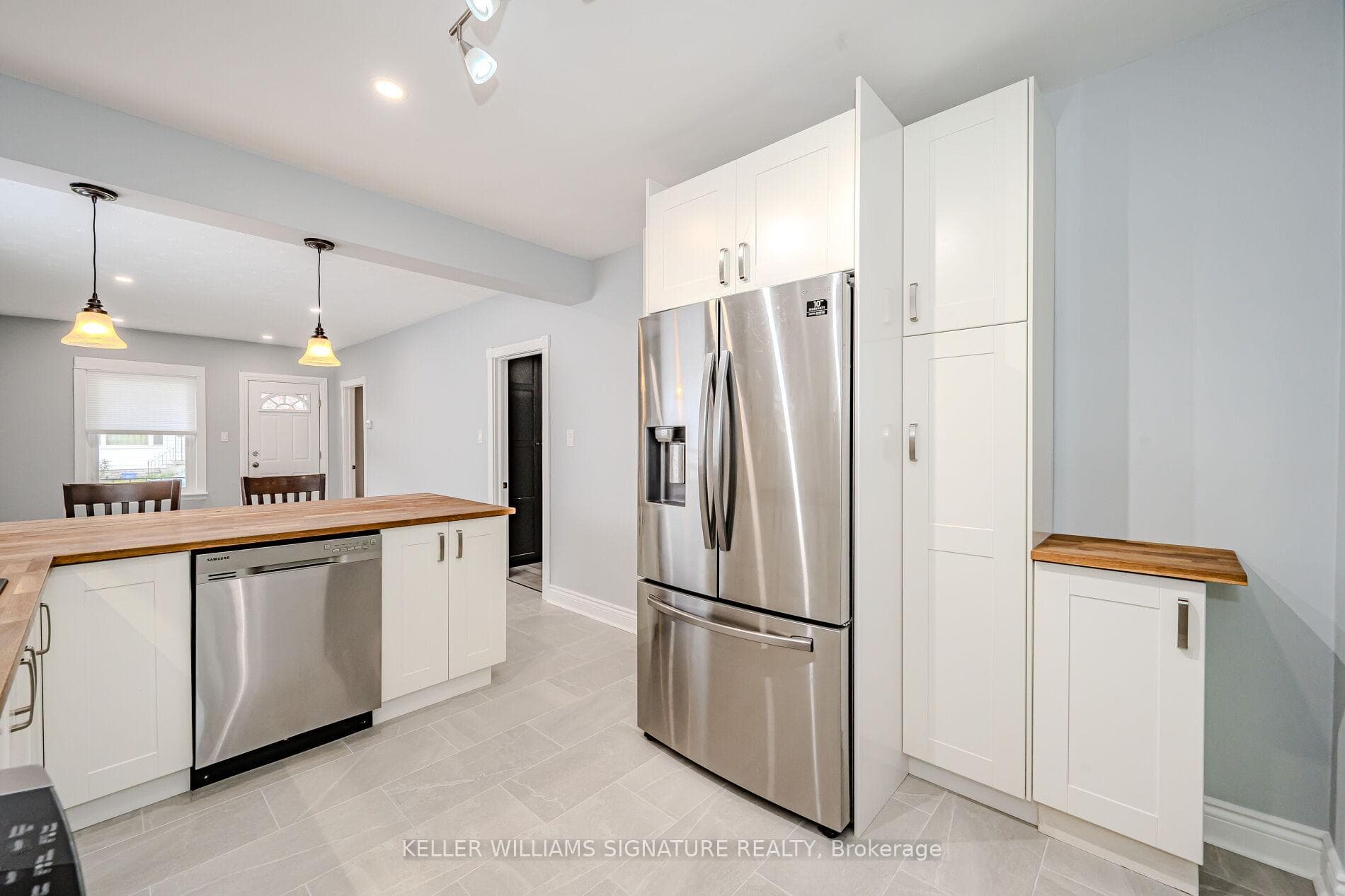 278 Normanhurst Avenue photo 12