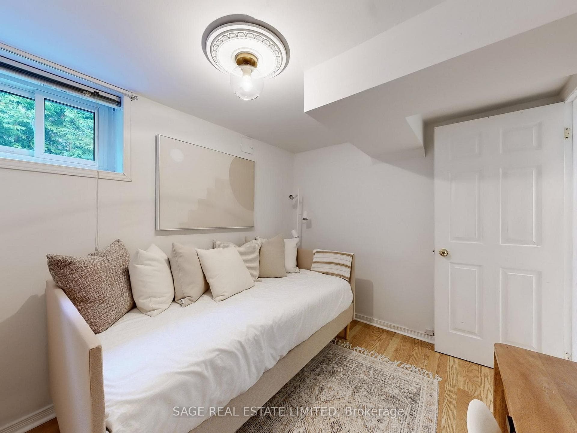 82 HEASLIP Terrace photo 34