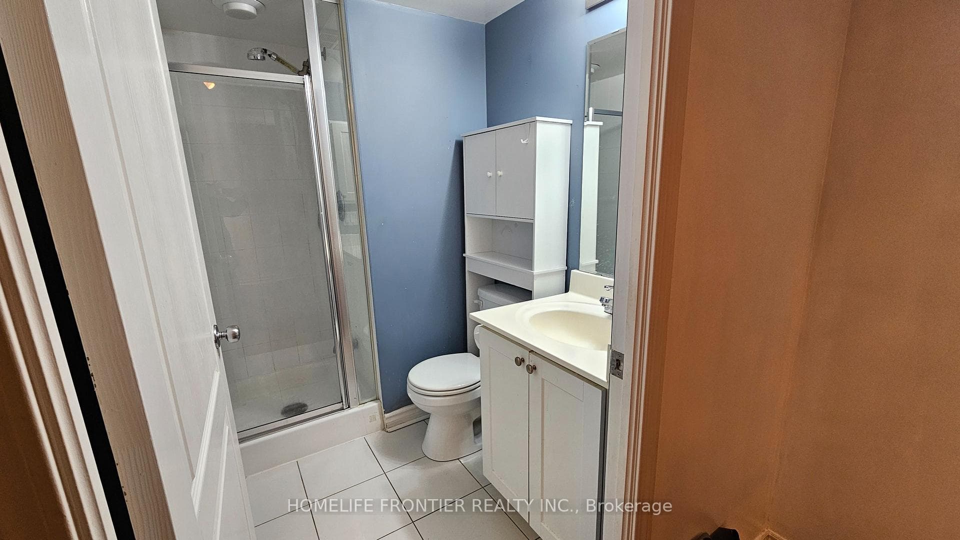 3 Rean Drive Unit 1712 photo 4