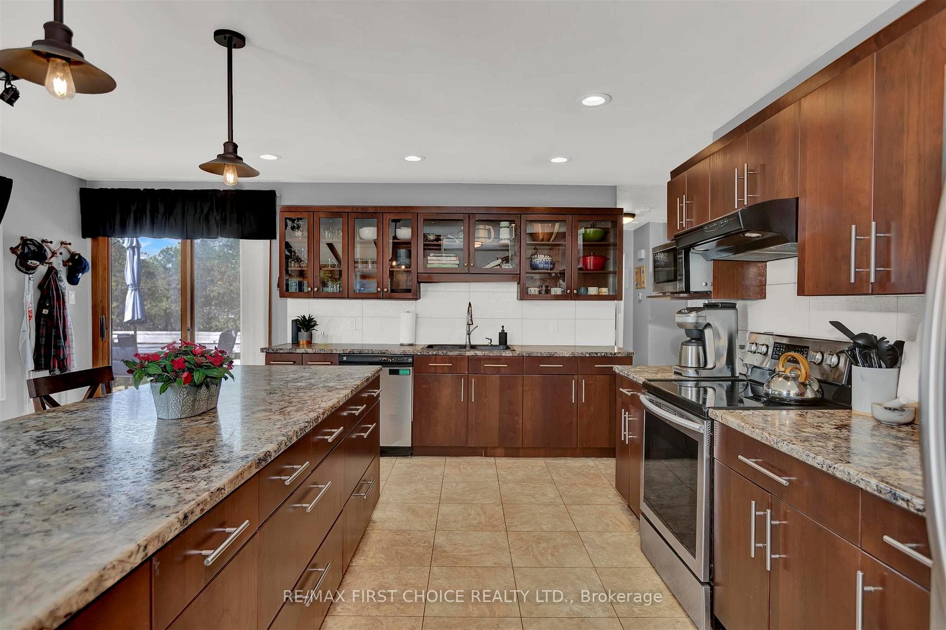119 Burriss Street photo 8