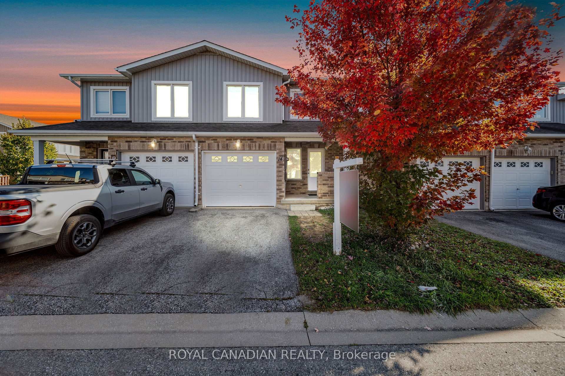 75 Prince William Way Unit 14 photo 1