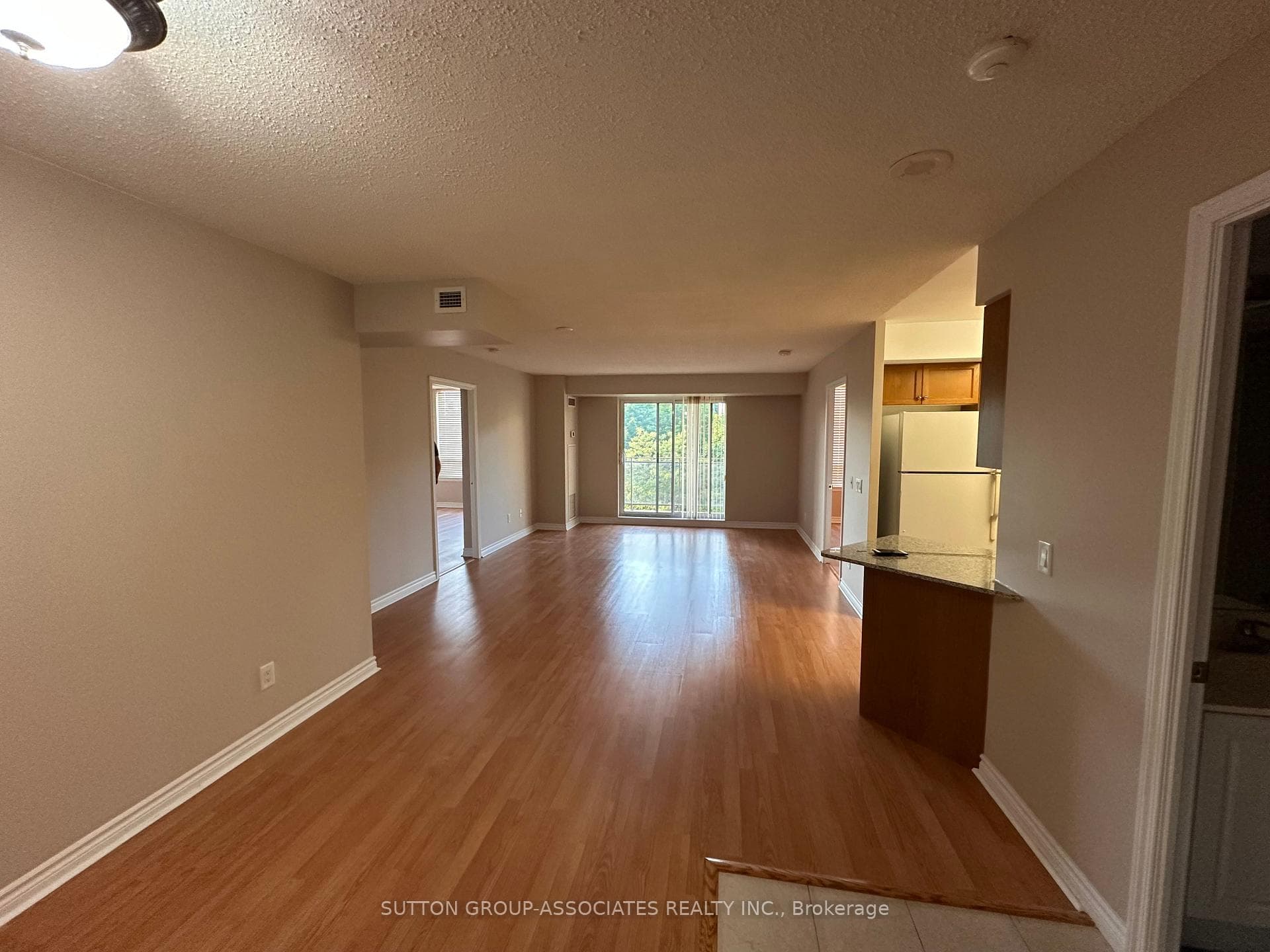 1730 Eglinton Avenue Unit 301 photo 6