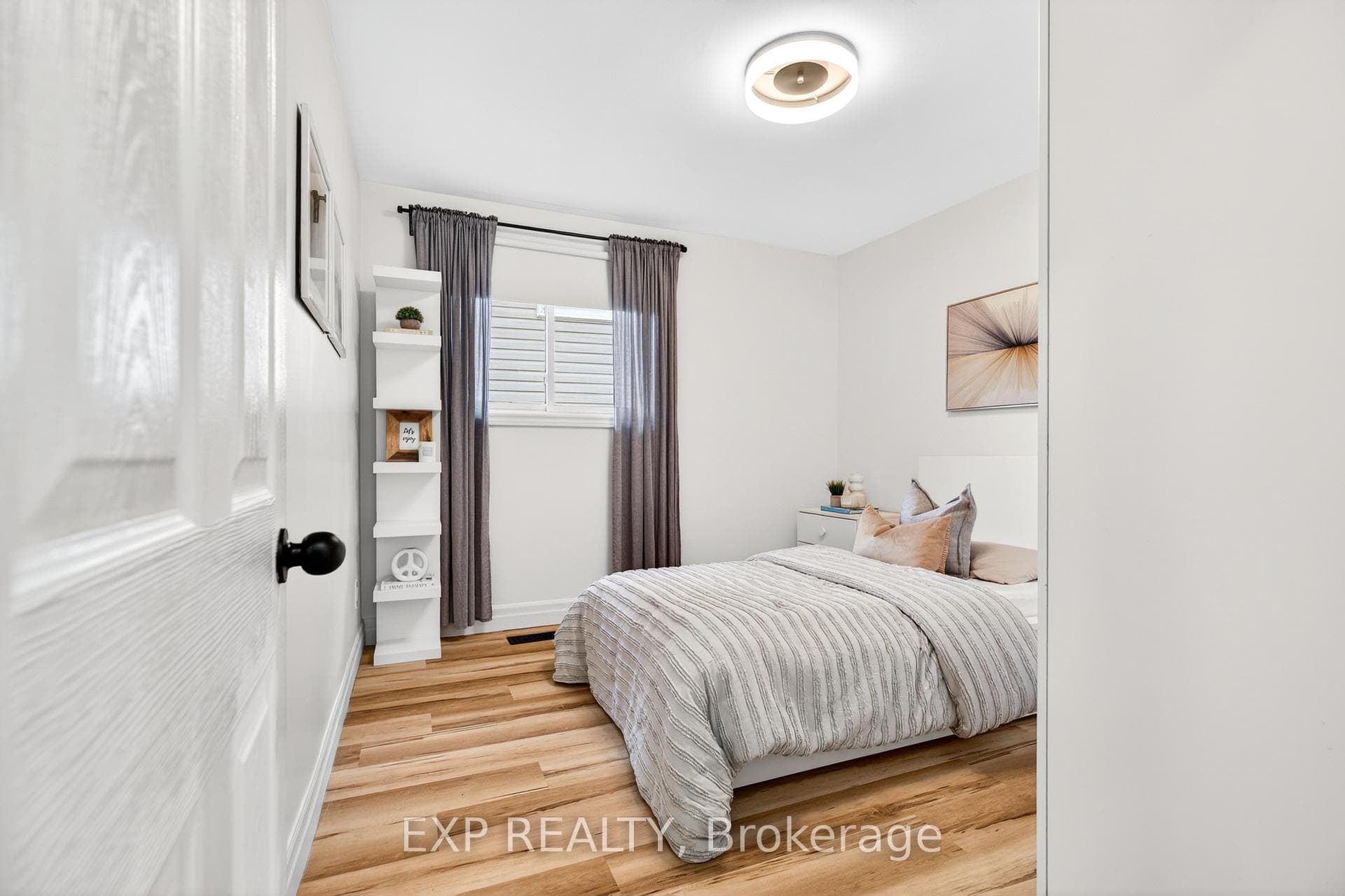 15 Rexway Drive photo 20