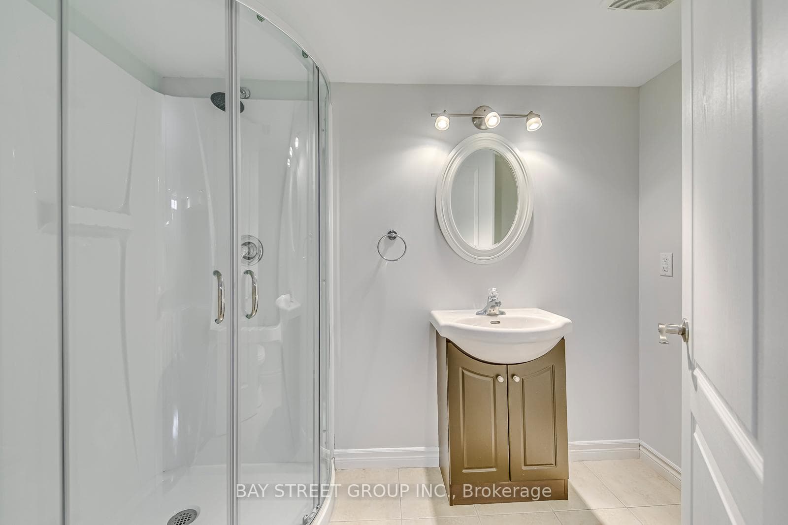 1034 Agram Drive photo 45