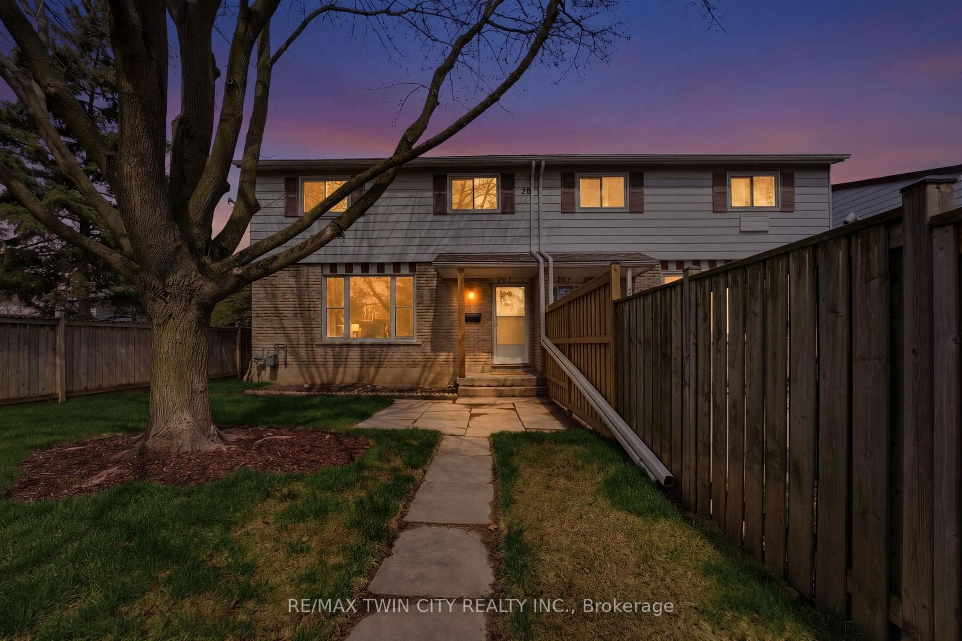 35 Oakhill Drive Unit 20C photo 1