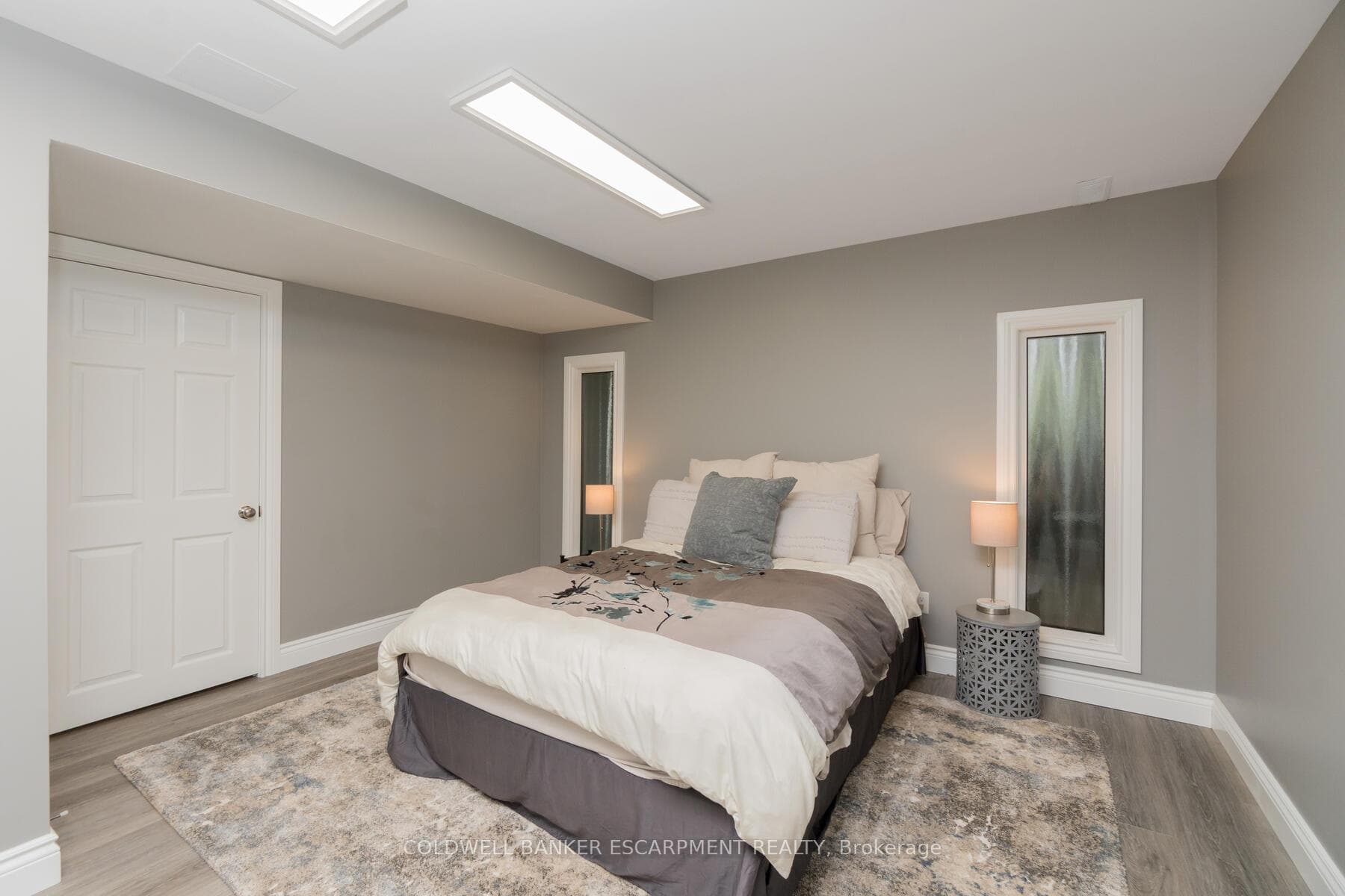 additional guest bedroom