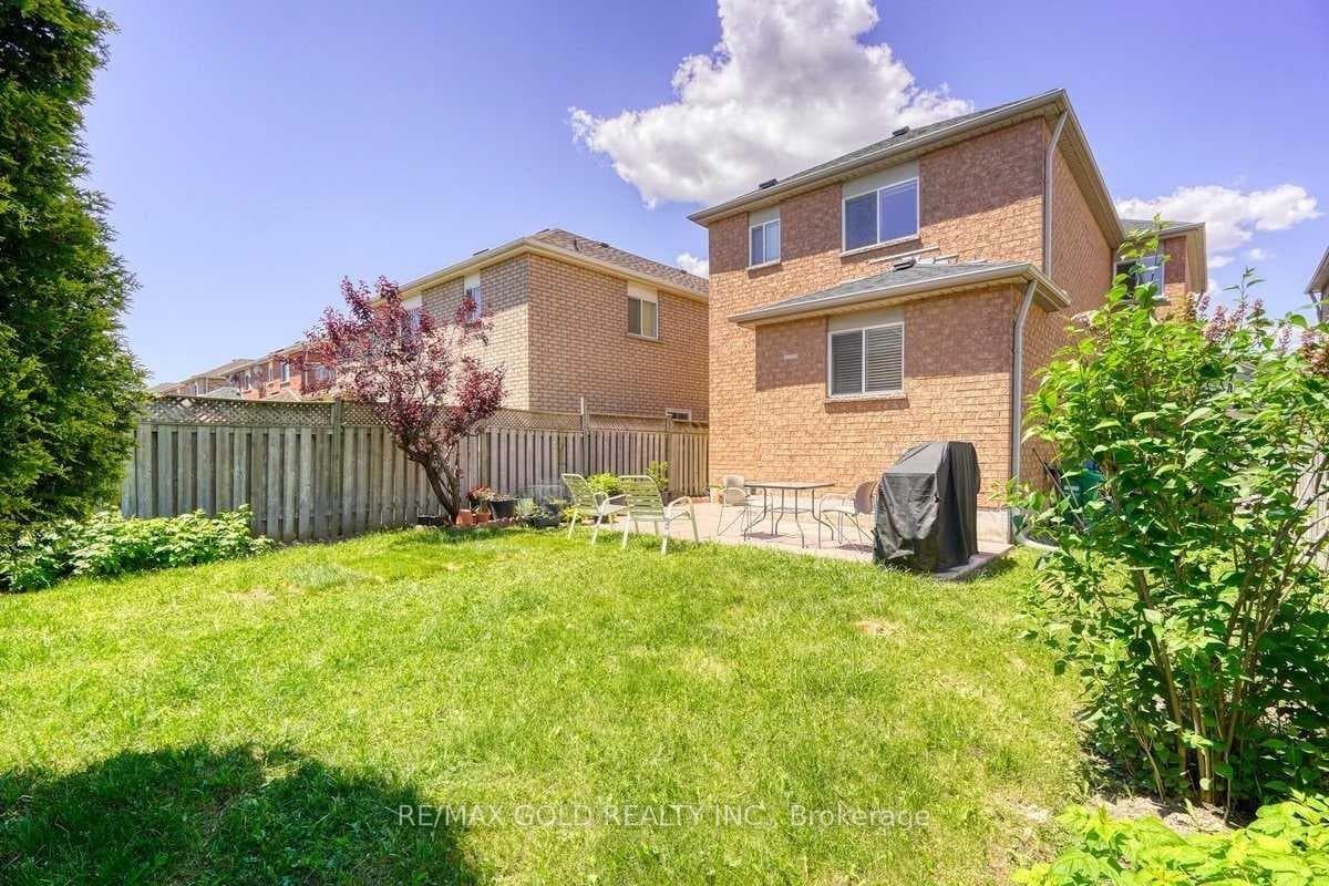 49 Summerdale Crescent photo 20