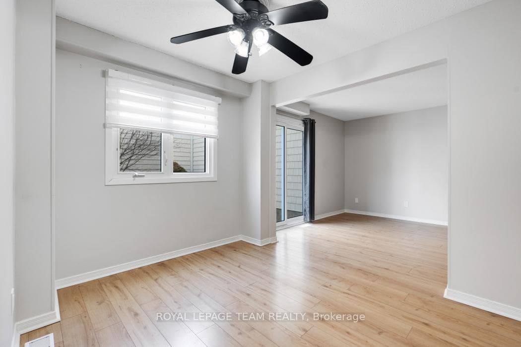 221 Petrie Lane photo 11
