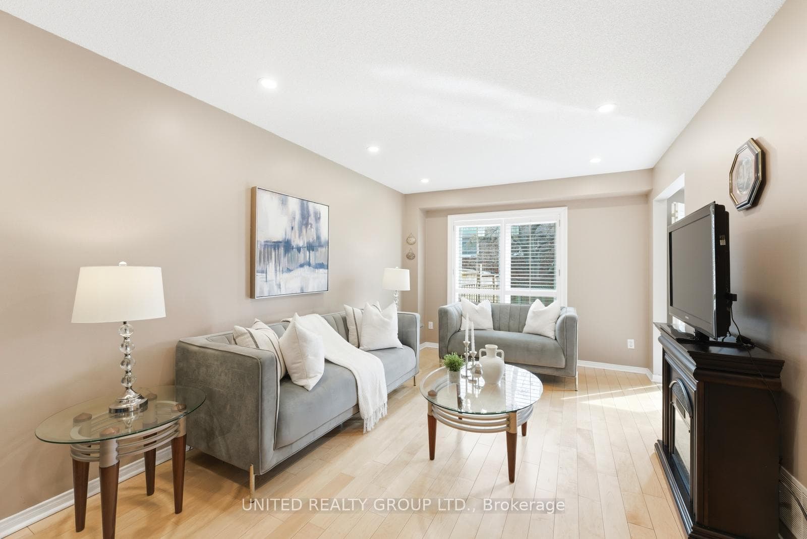LIVING ROOM - OPEN CONCEPT