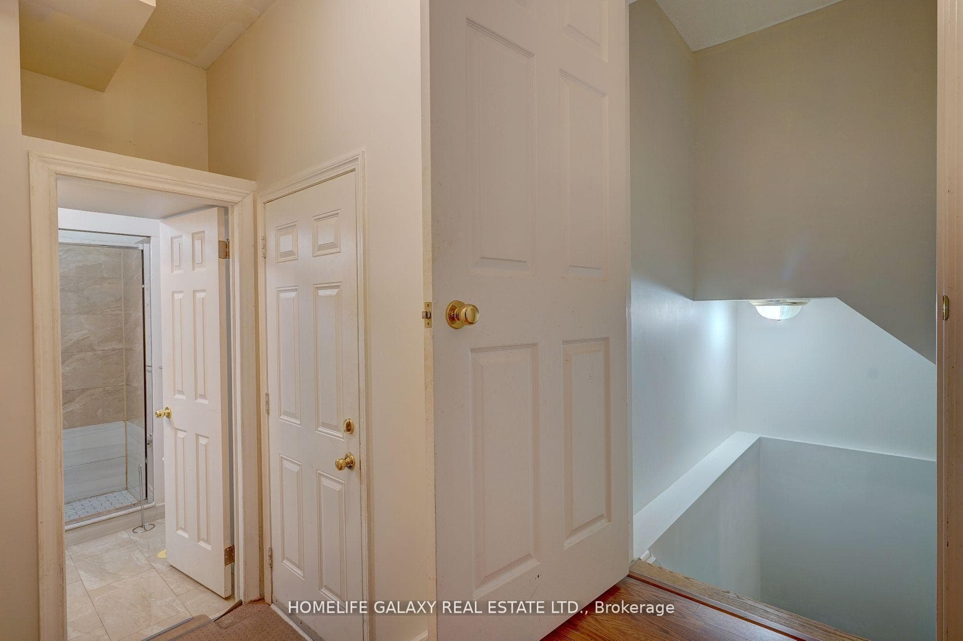 2798 Eglinton Avenue Unit 6 photo 10