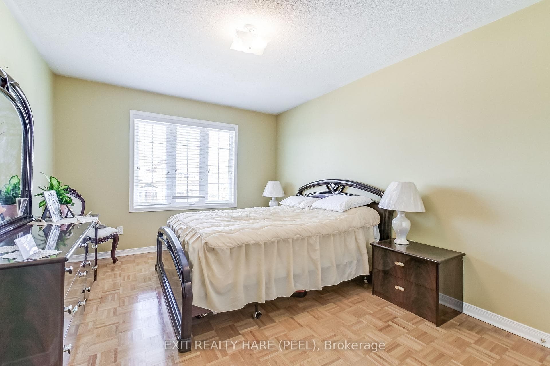 137 Cedargrove Road photo 25