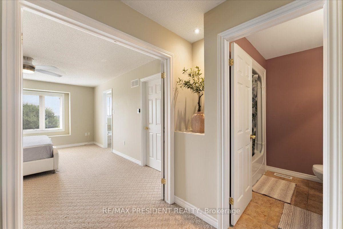 285 Southbrook Drive photo 23