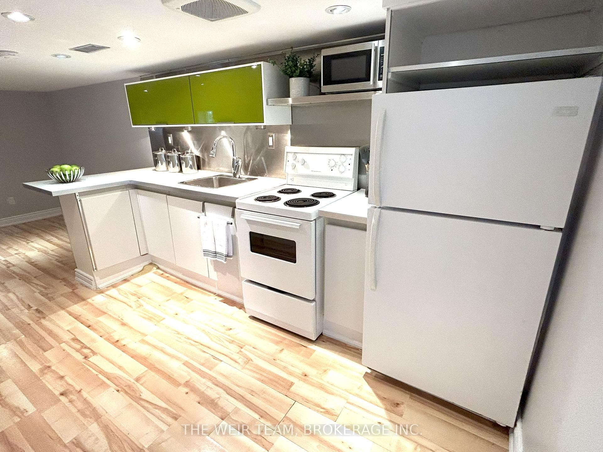 153 Swanwick Avenue Unit Lower photo 4