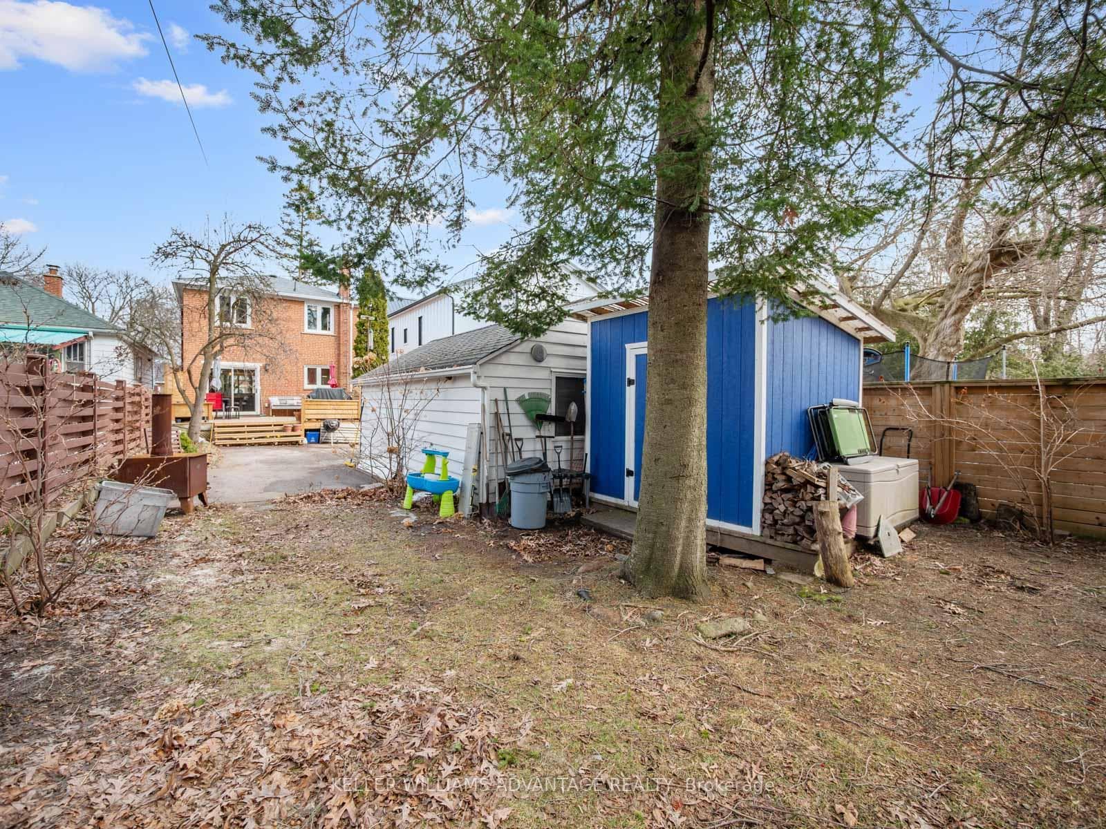 124 Kalmar Avenue photo 33