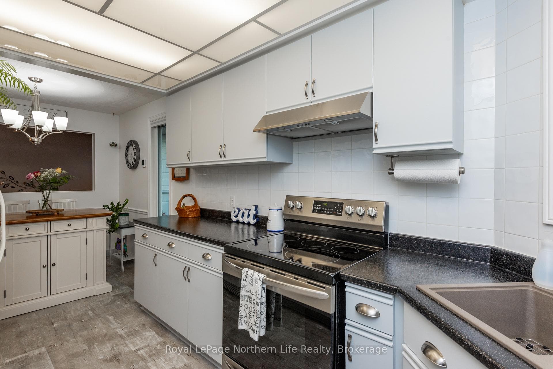 42 Balmoral Crescent photo 13