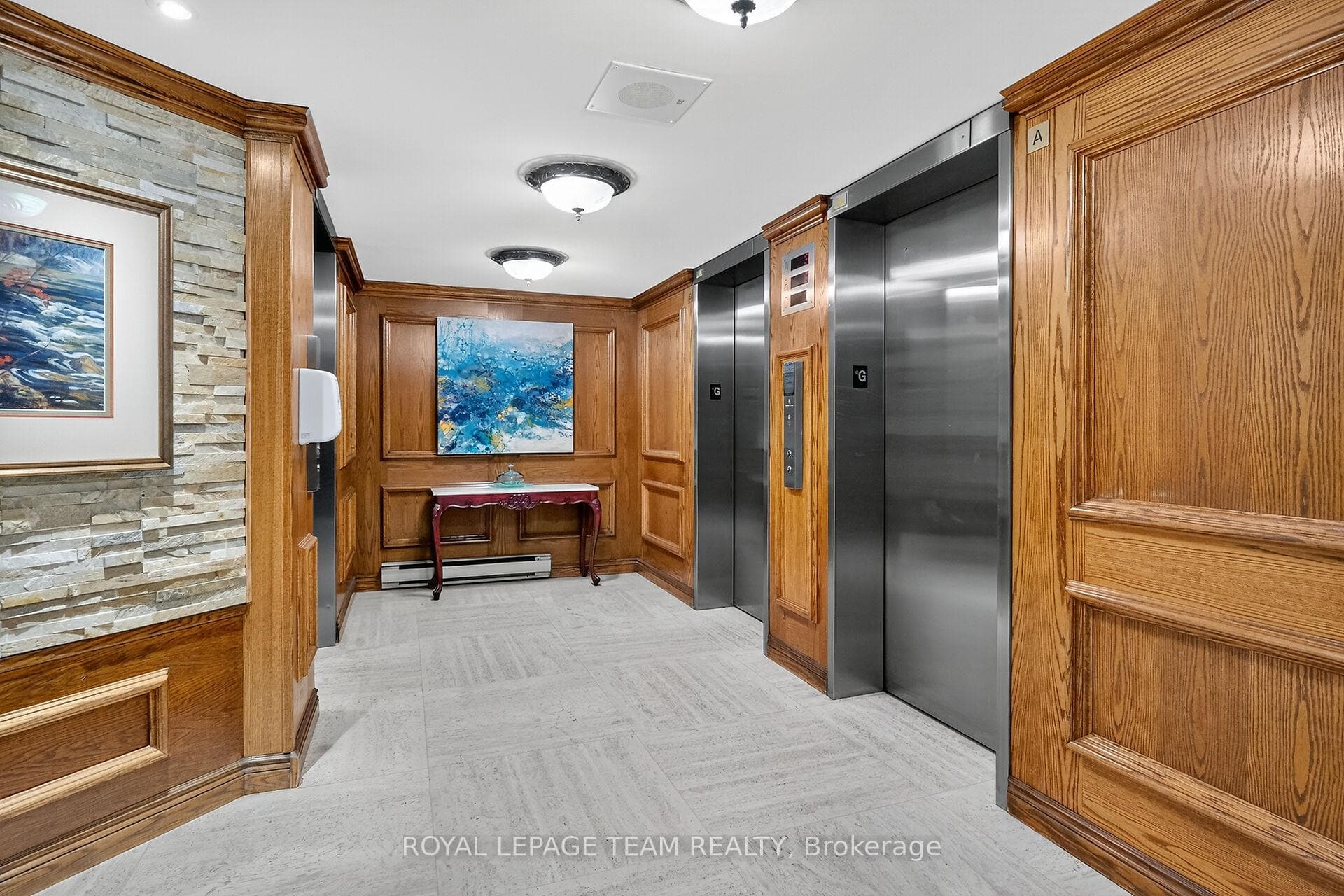 530 Laurier Avenue Unit 1801 photo 3