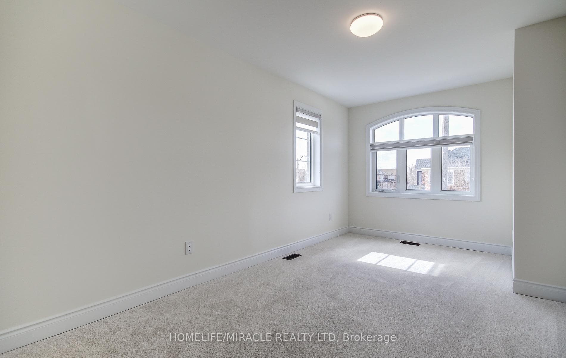 28 Yvonne Drive photo 22