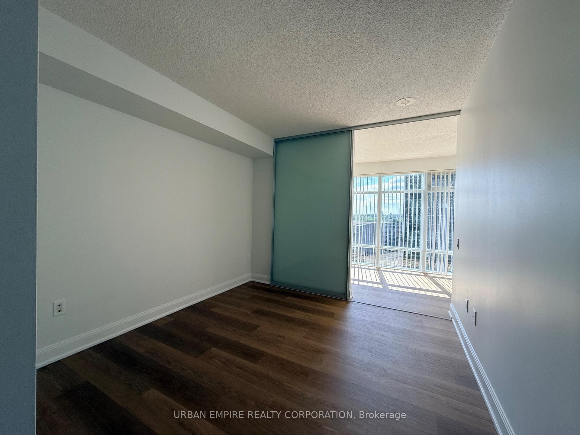 2191 Yonge Street Unit 1208 photo 24