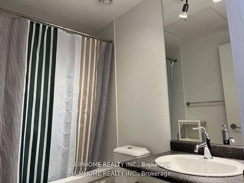 832 Bay Street Unit 2506 photo 11