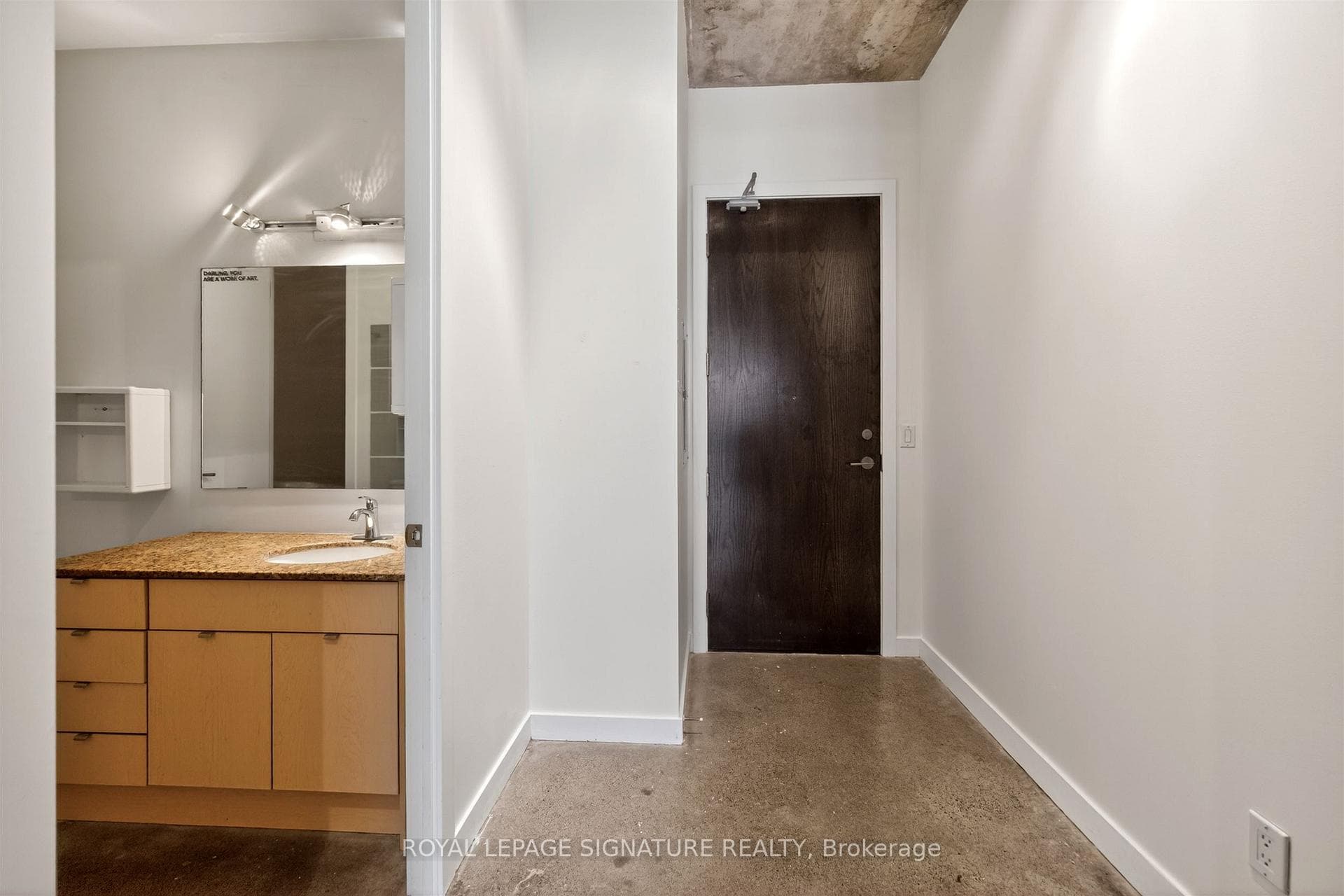 23 Brant Street Unit 213 photo 4
