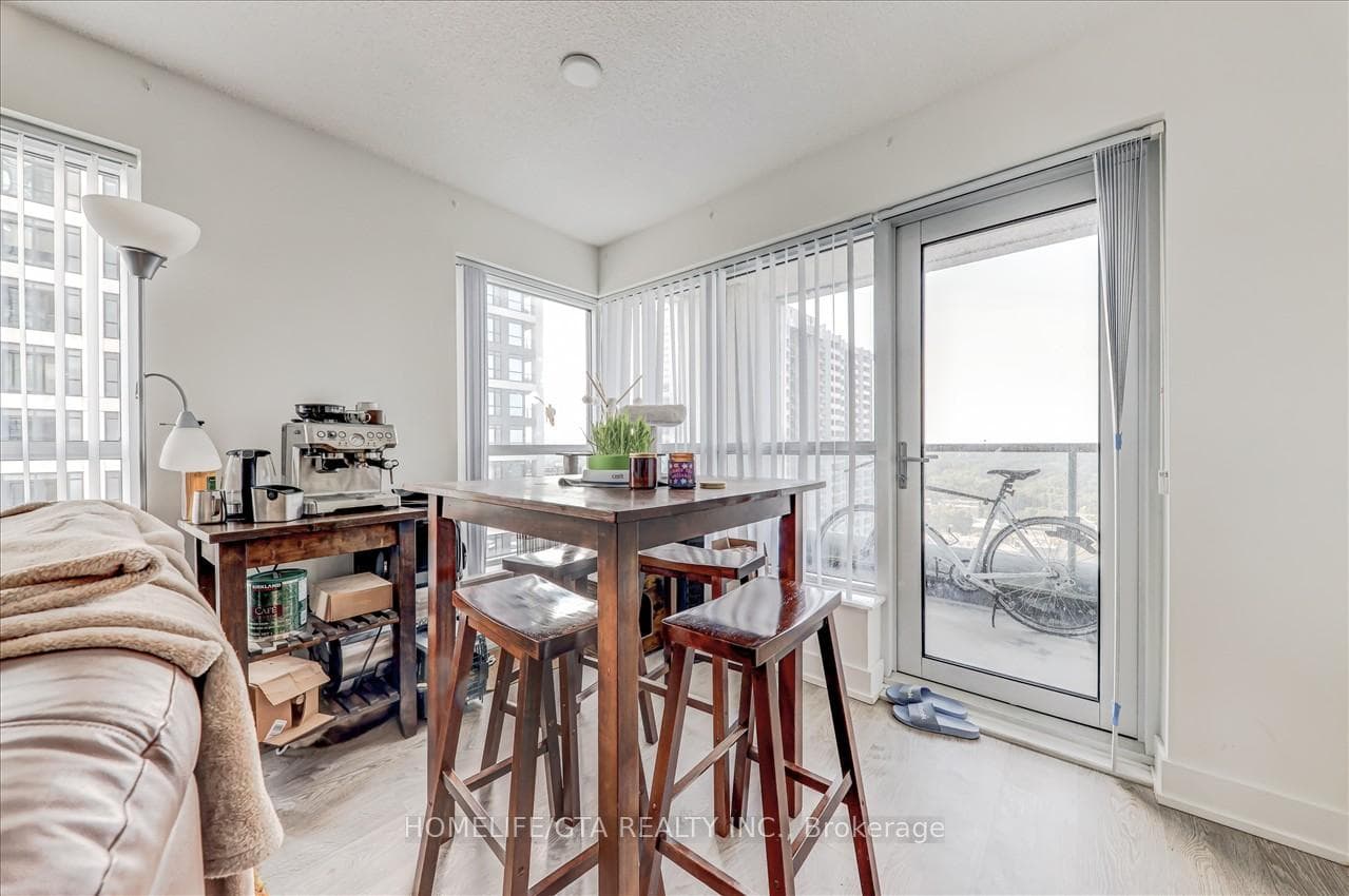 7 Mabelle Avenue Unit 2302 photo 15