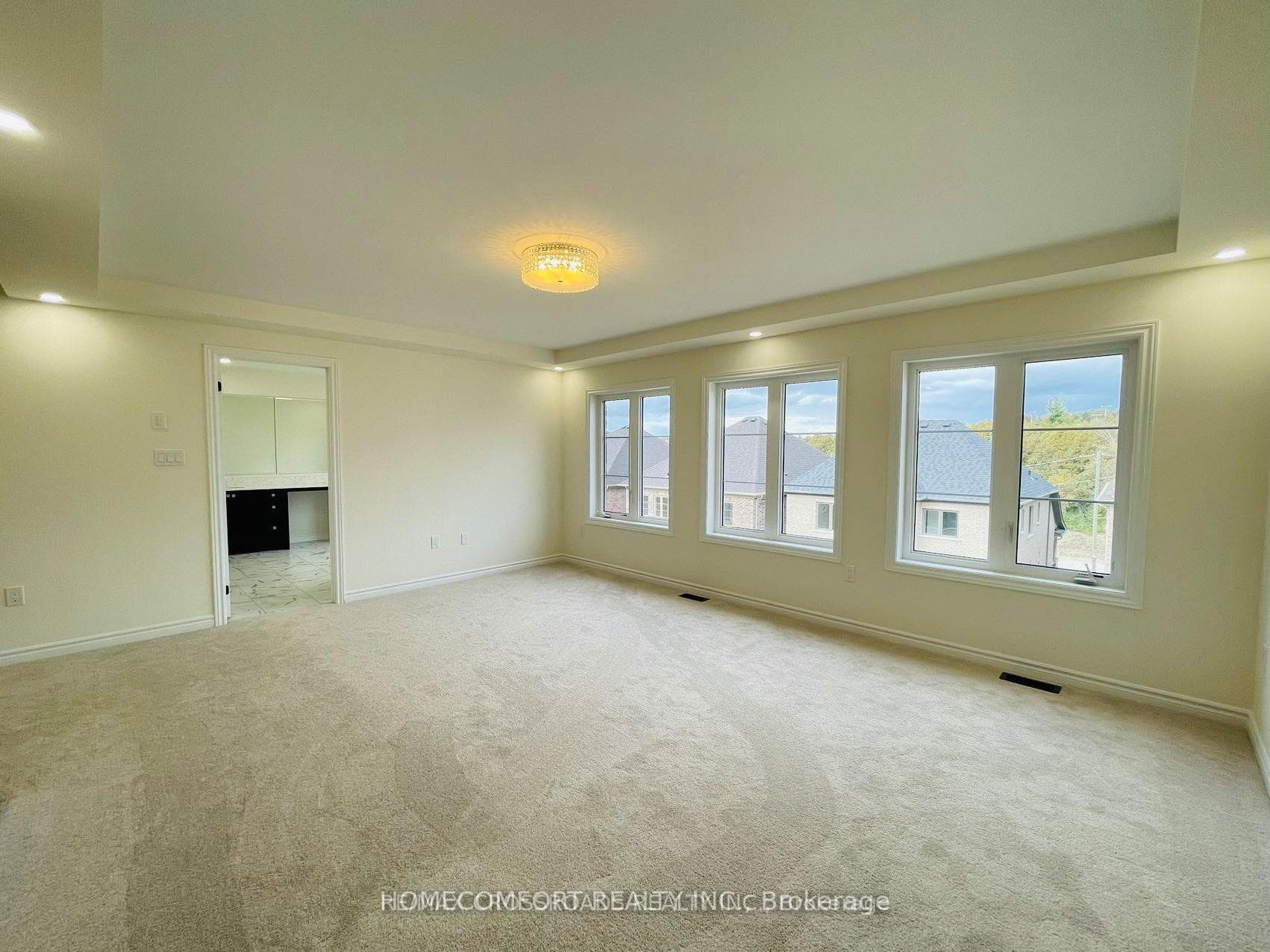 68 Kentledge Avenue photo 16