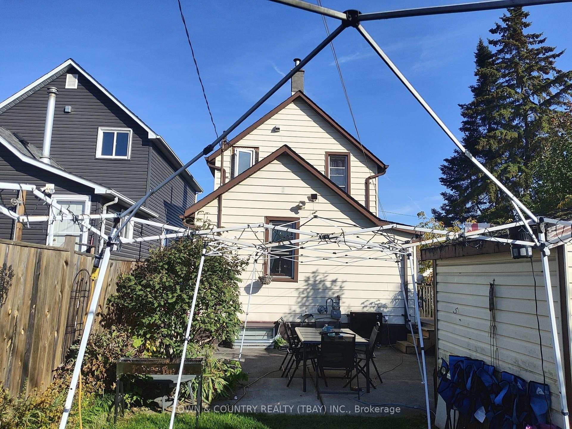 421 Archibald St. photo 7