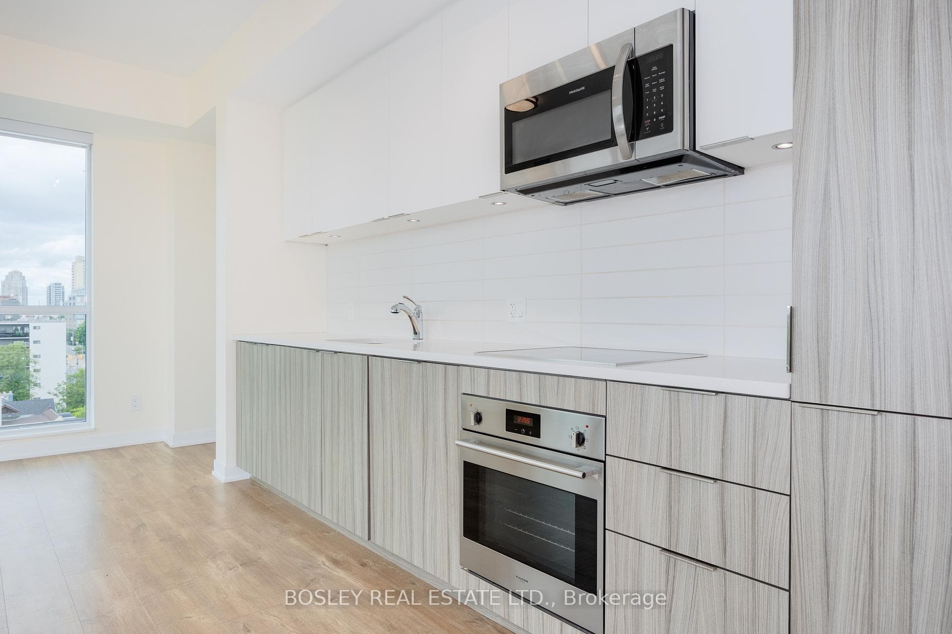 223 St. Clair Avenue Unit 802 photo 10