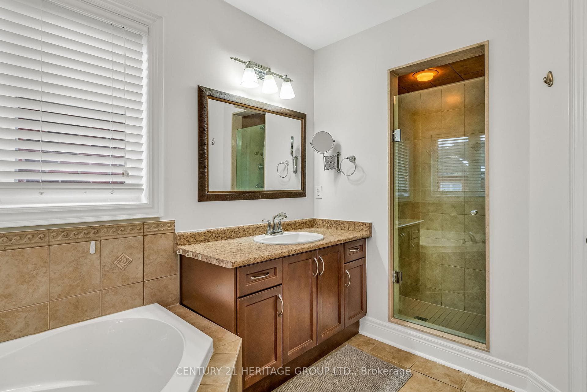 39 White Beach Crescent photo 40
