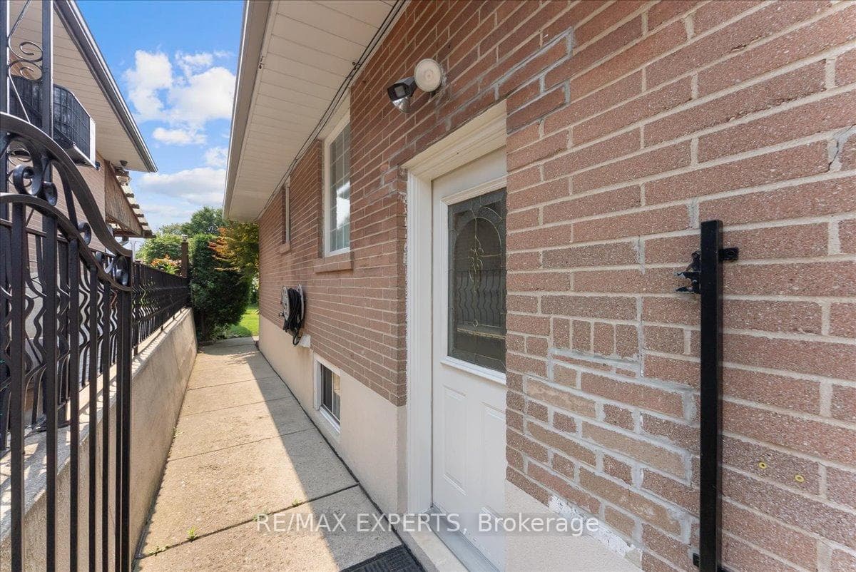 5 Del Ria Drive photo 4
