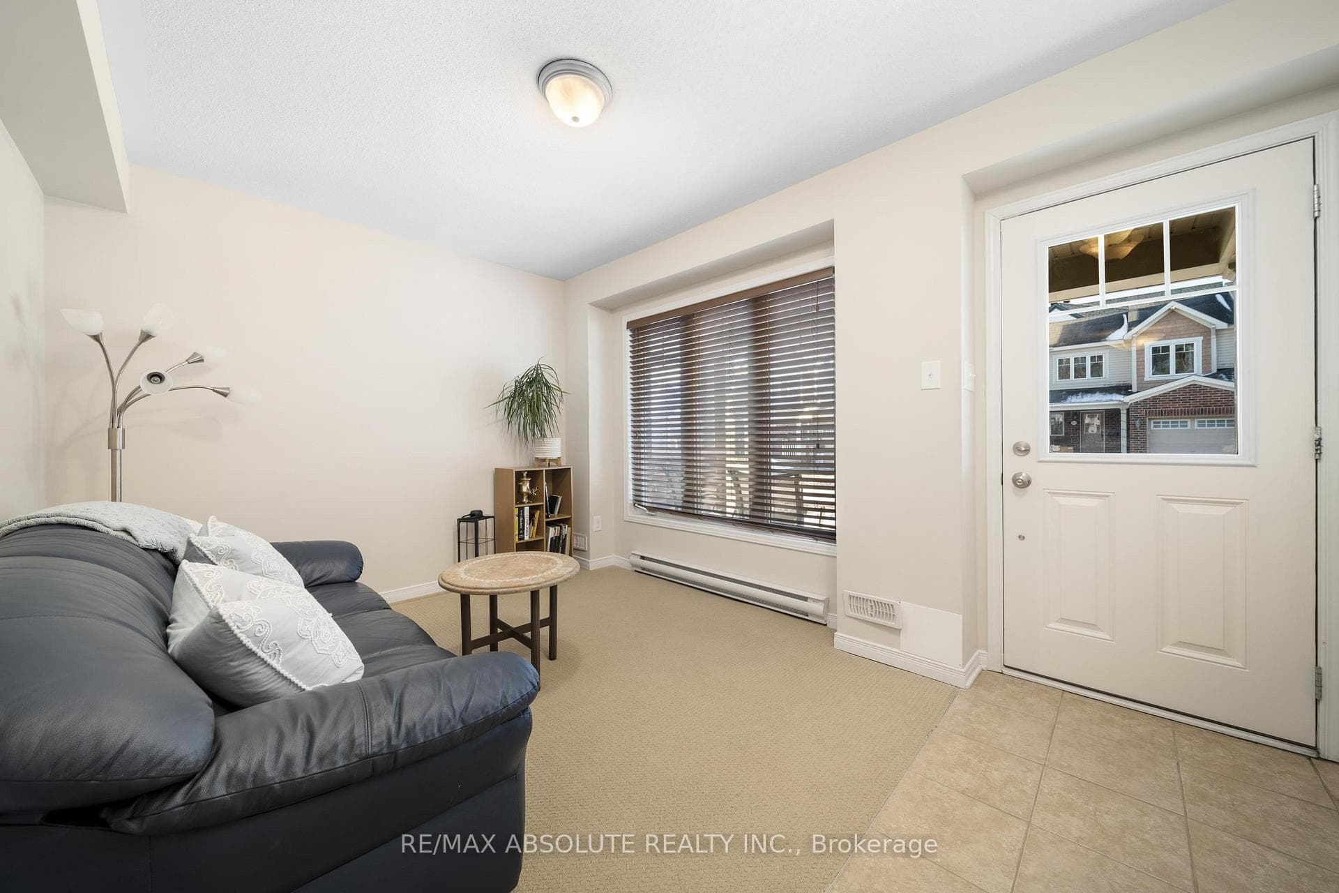 1030 PAMPERO Crescent photo 3