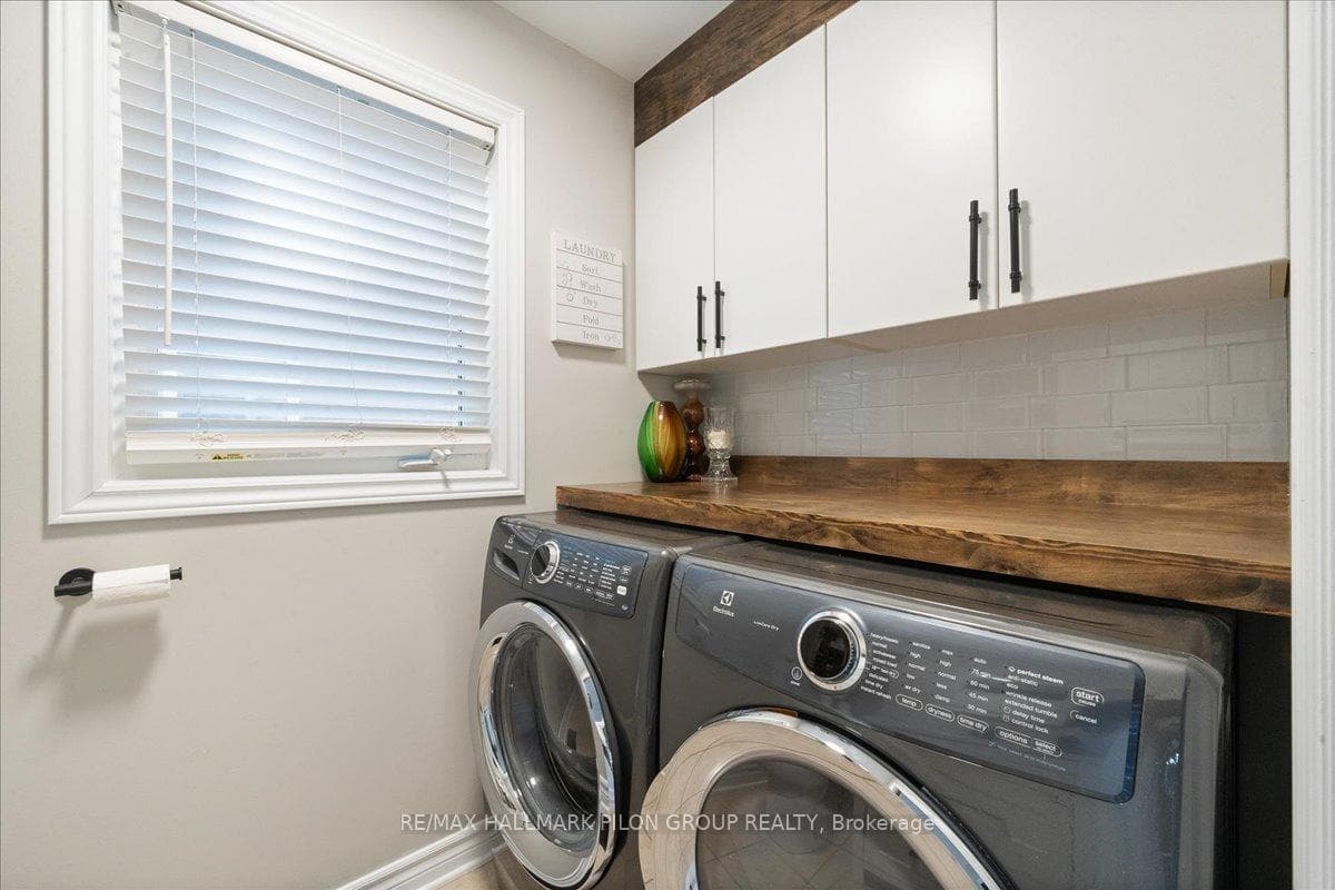 618 EMERALD Street photo 15