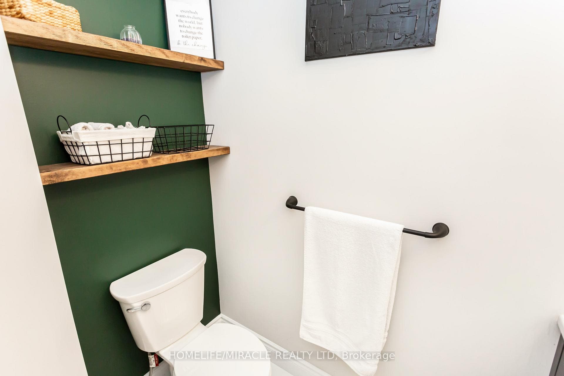 23 Tindall Crescent photo 17