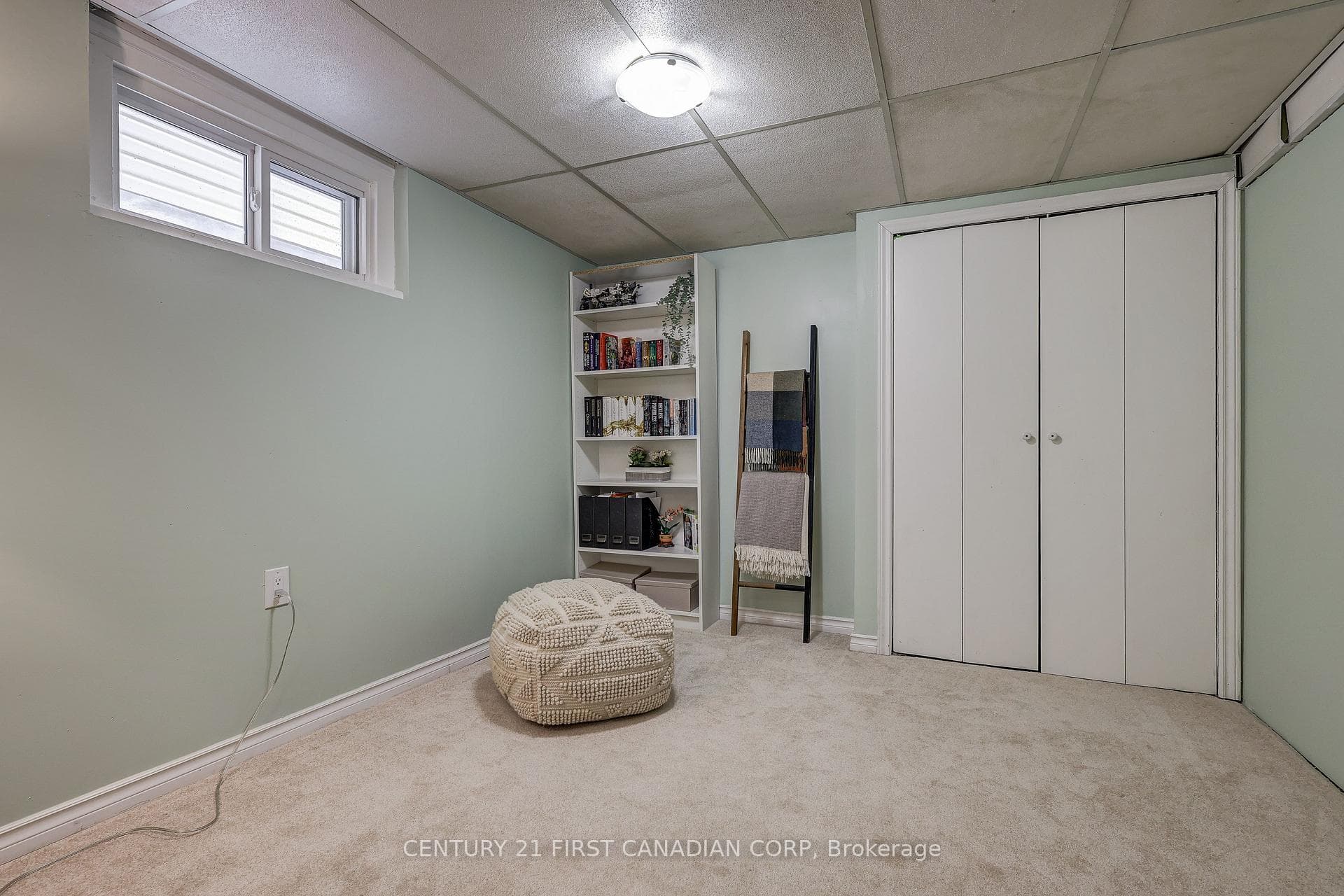 33 BEATTIE Avenue photo 45