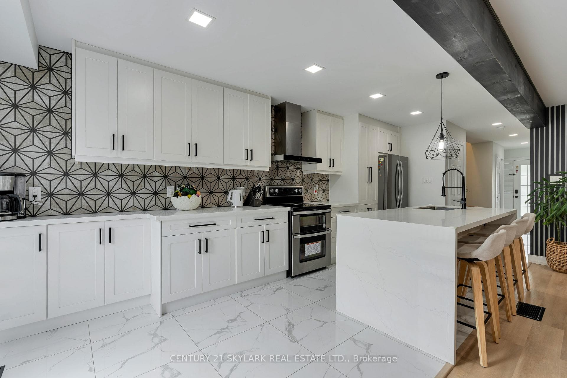 1385 Upper Wentworth Street Unit 15 photo 12