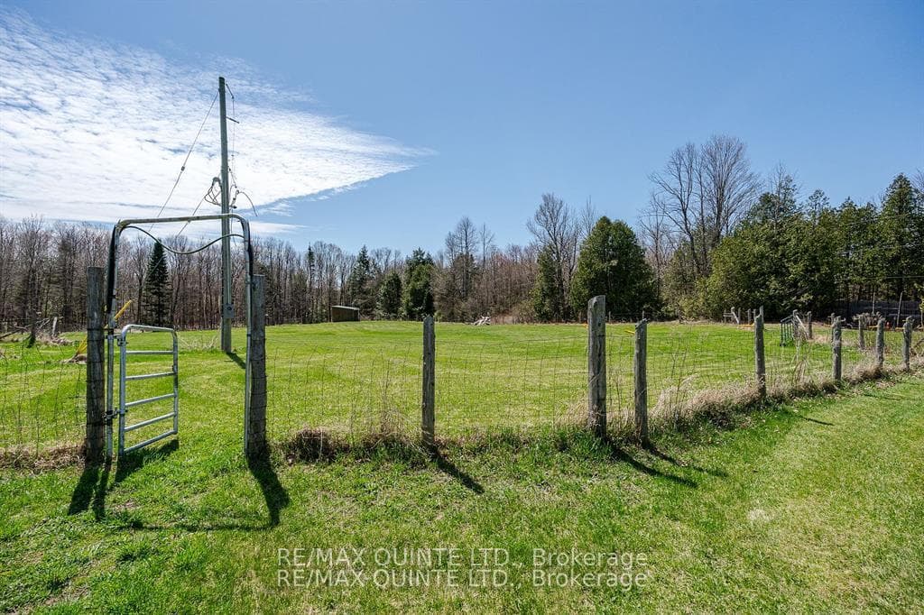 252 Maines Road photo 44