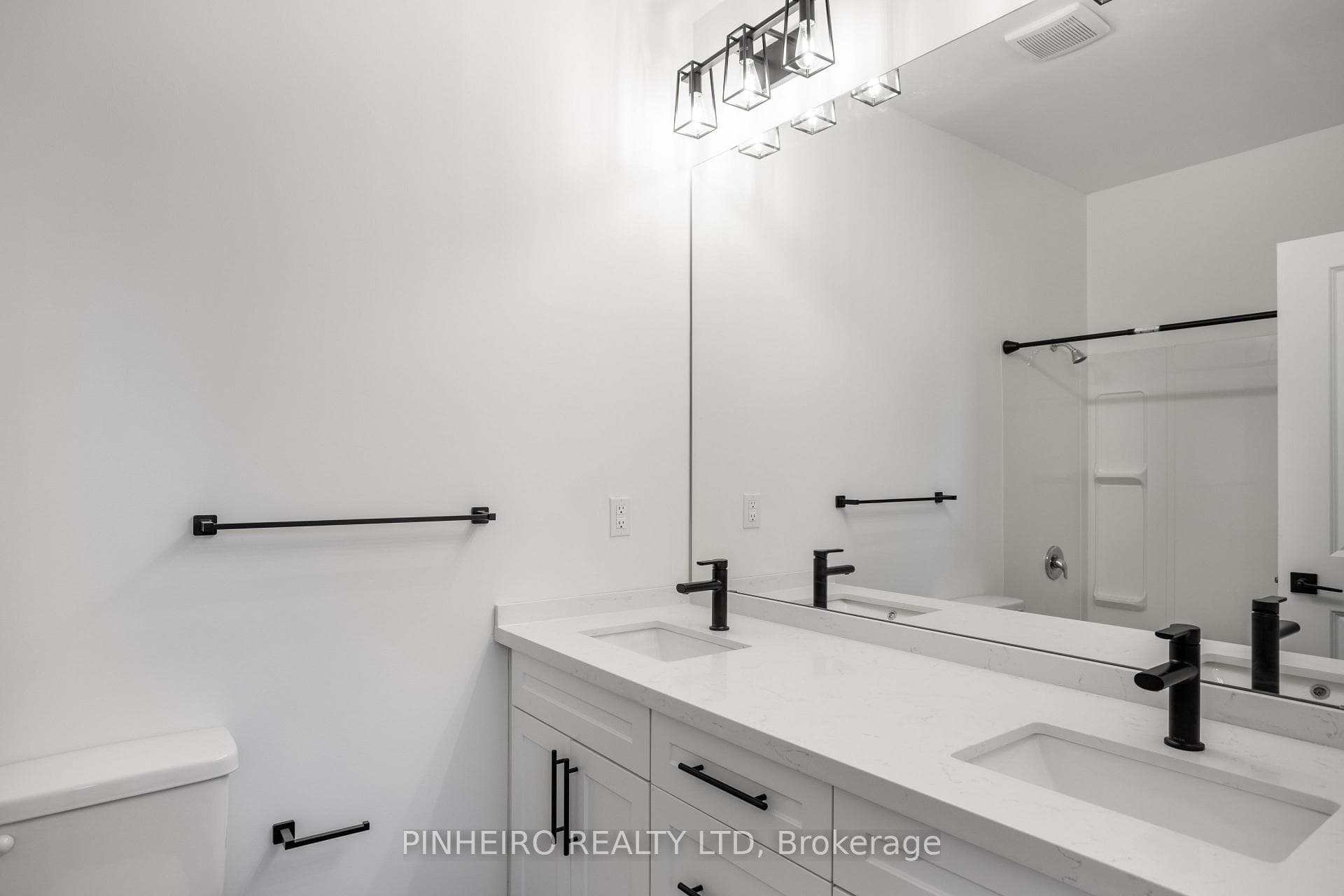 354 Wellington Street Unit 5 photo 9