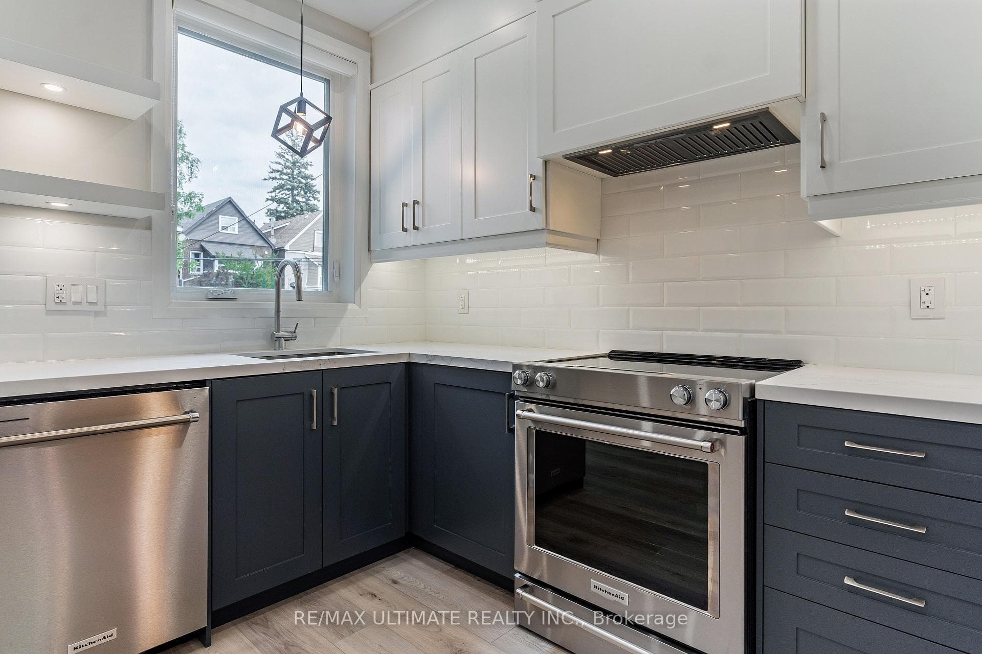 29 Brookmount Road Unit Main photo 6