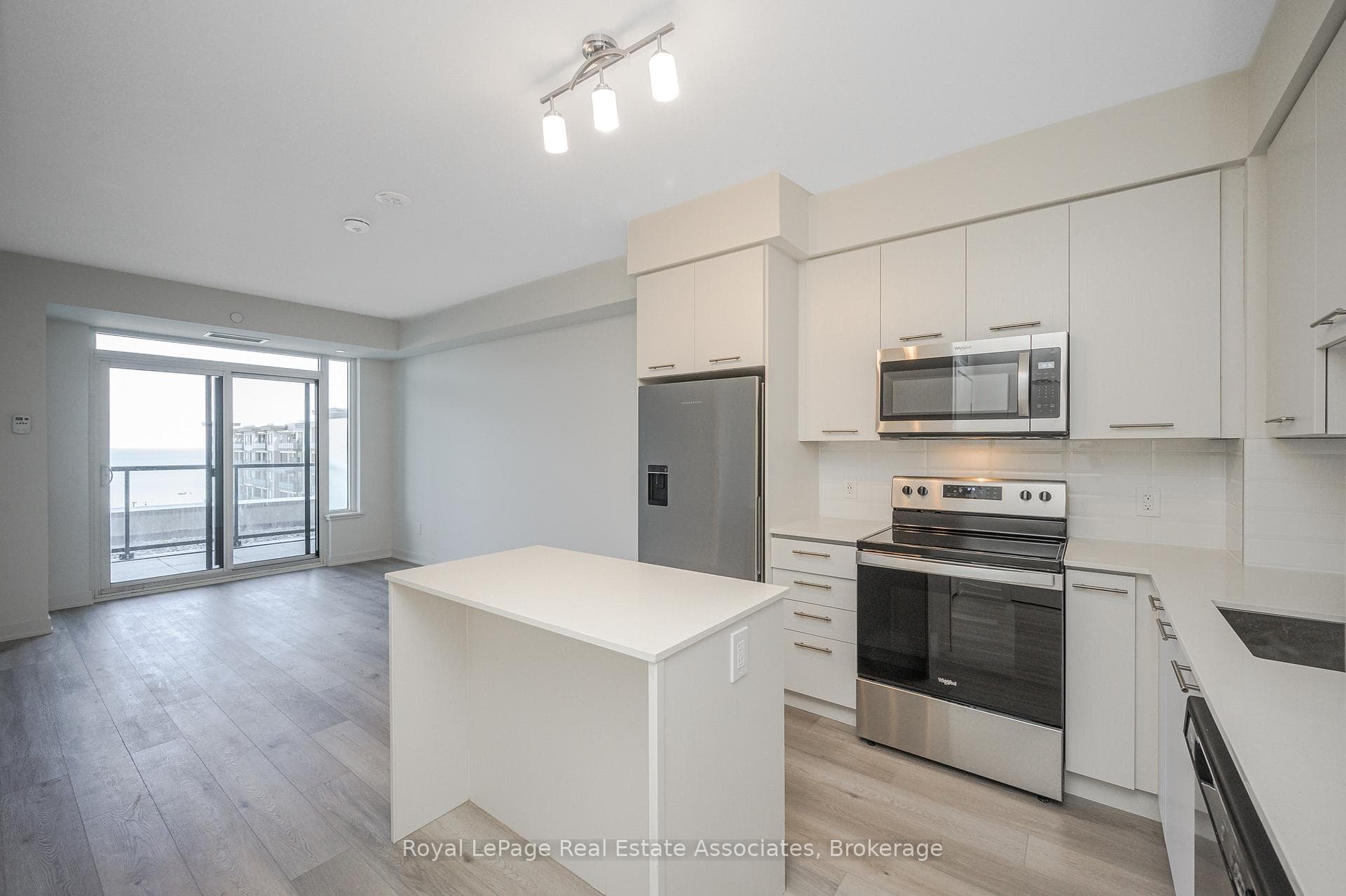 385 Winston Road Unit 506 photo 24
