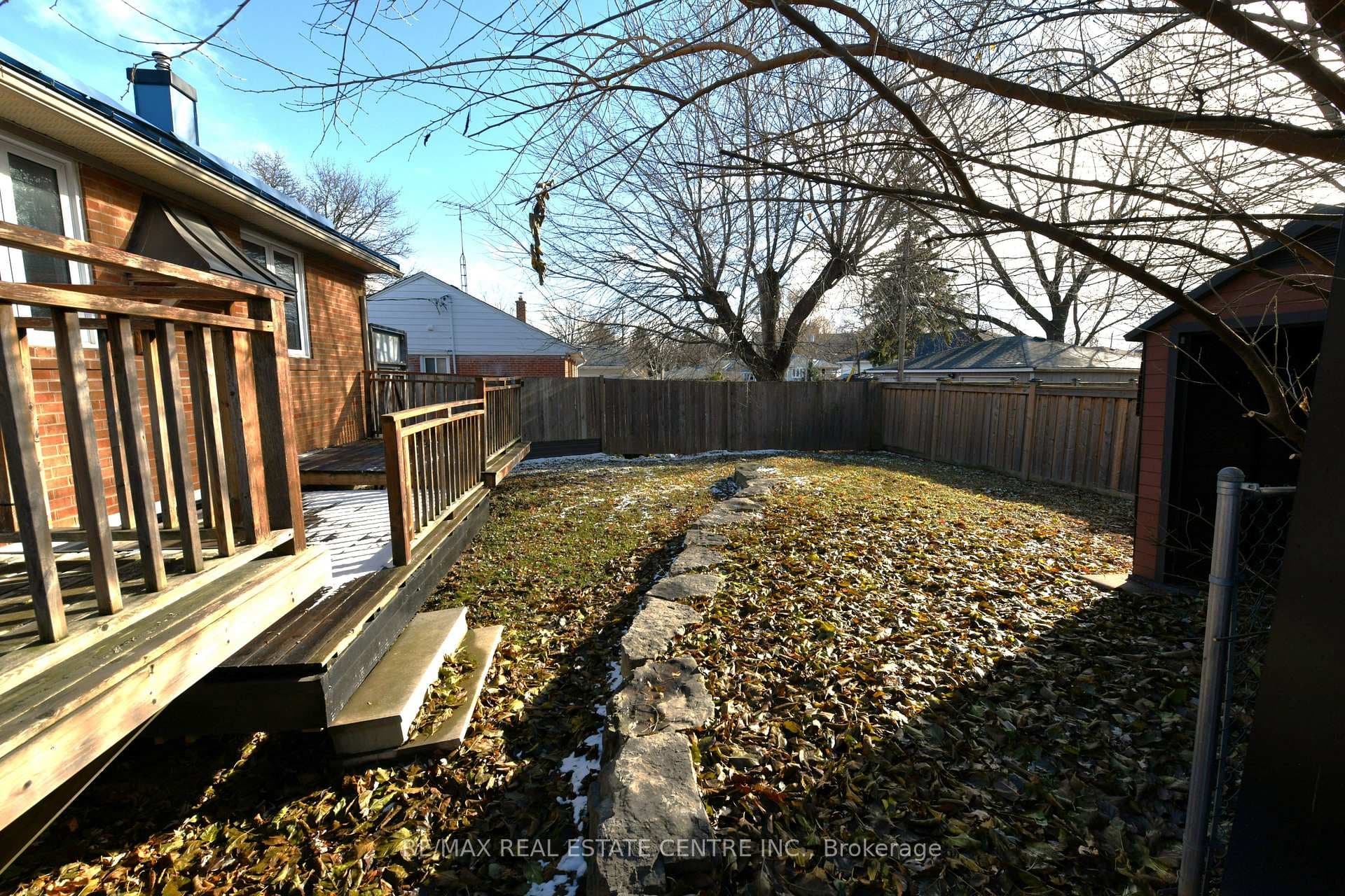 148 Ontario Street photo 5