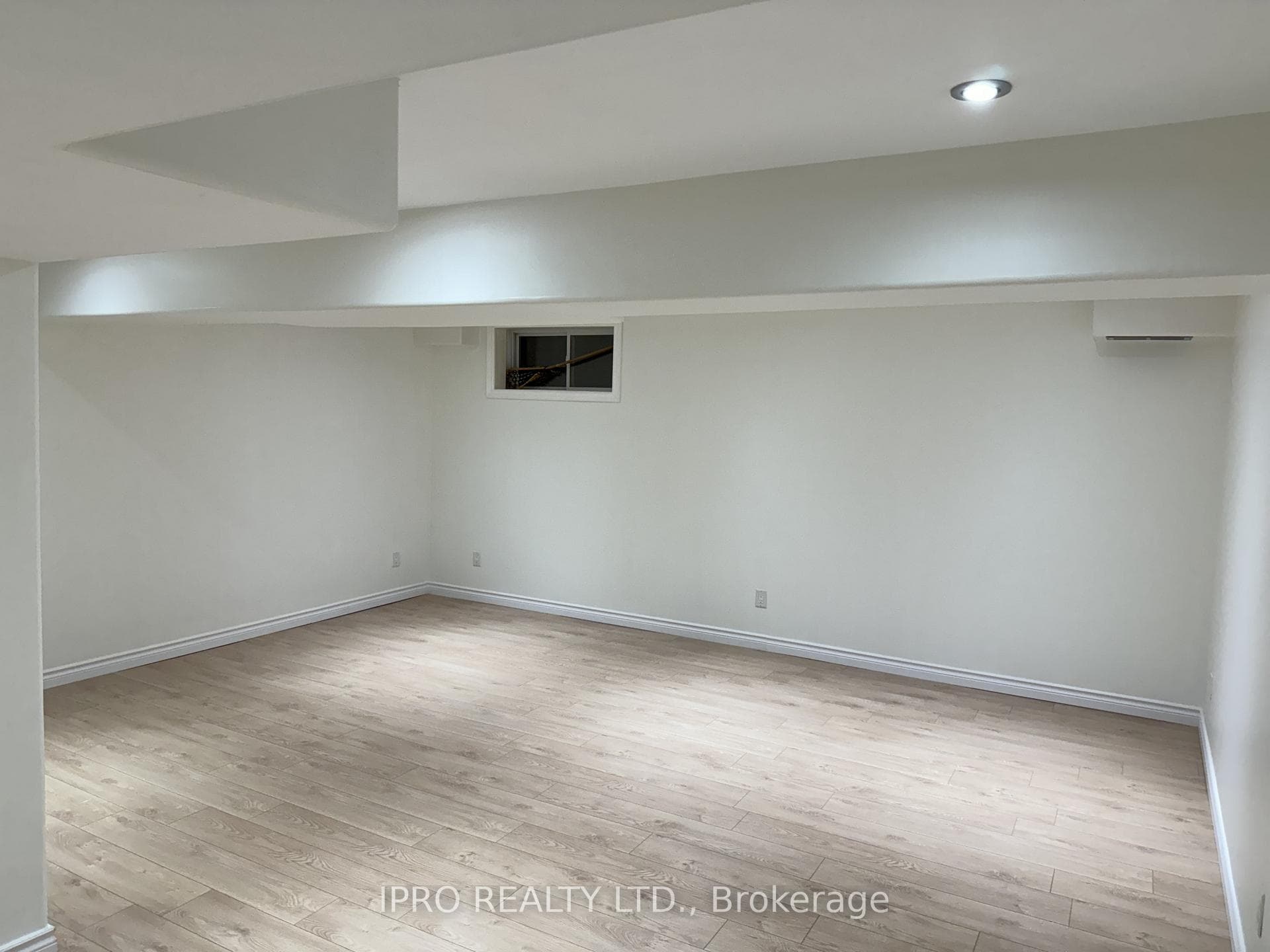 4422 Christopher Court photo 13