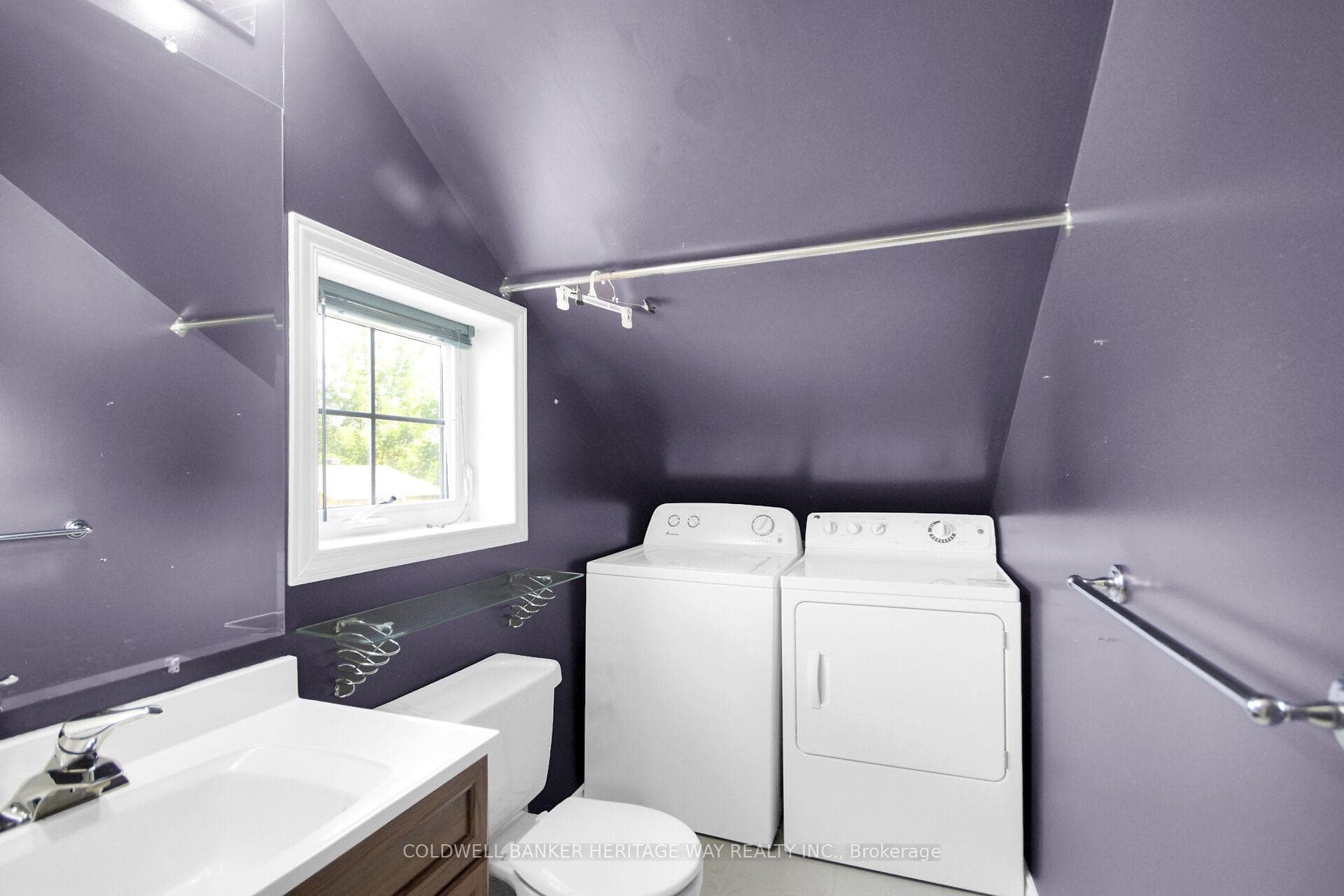 254 William Street photo 17