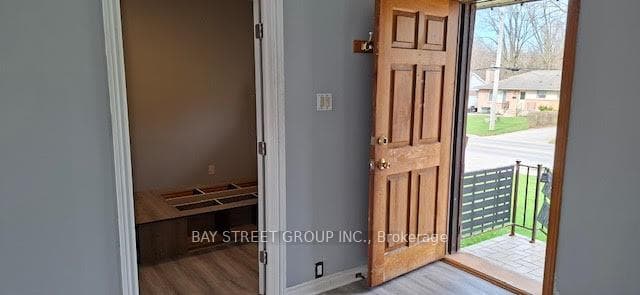 385 Beachwood Avenue photo 9