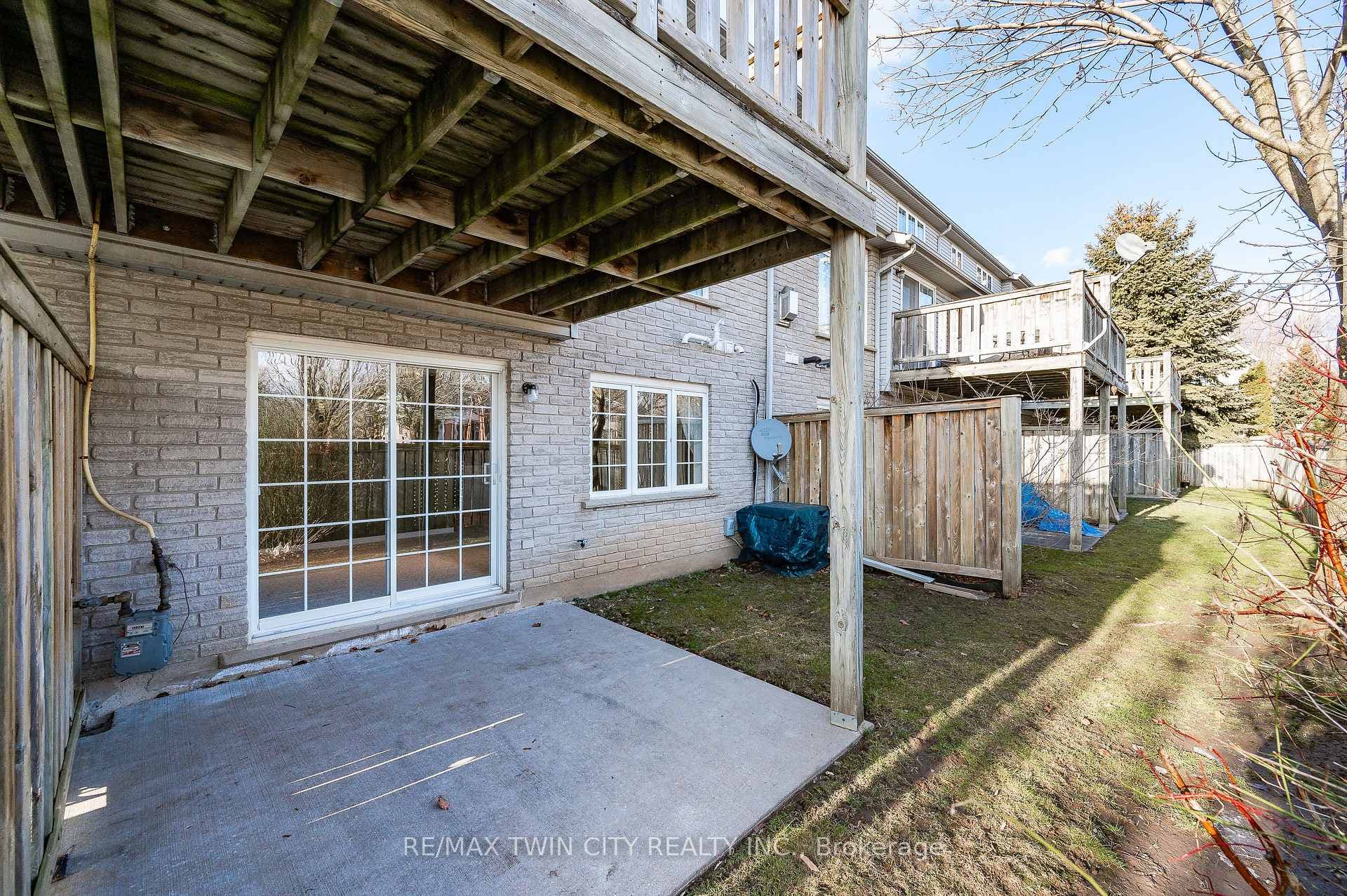 460 Woolwich Street Unit 26 photo 38