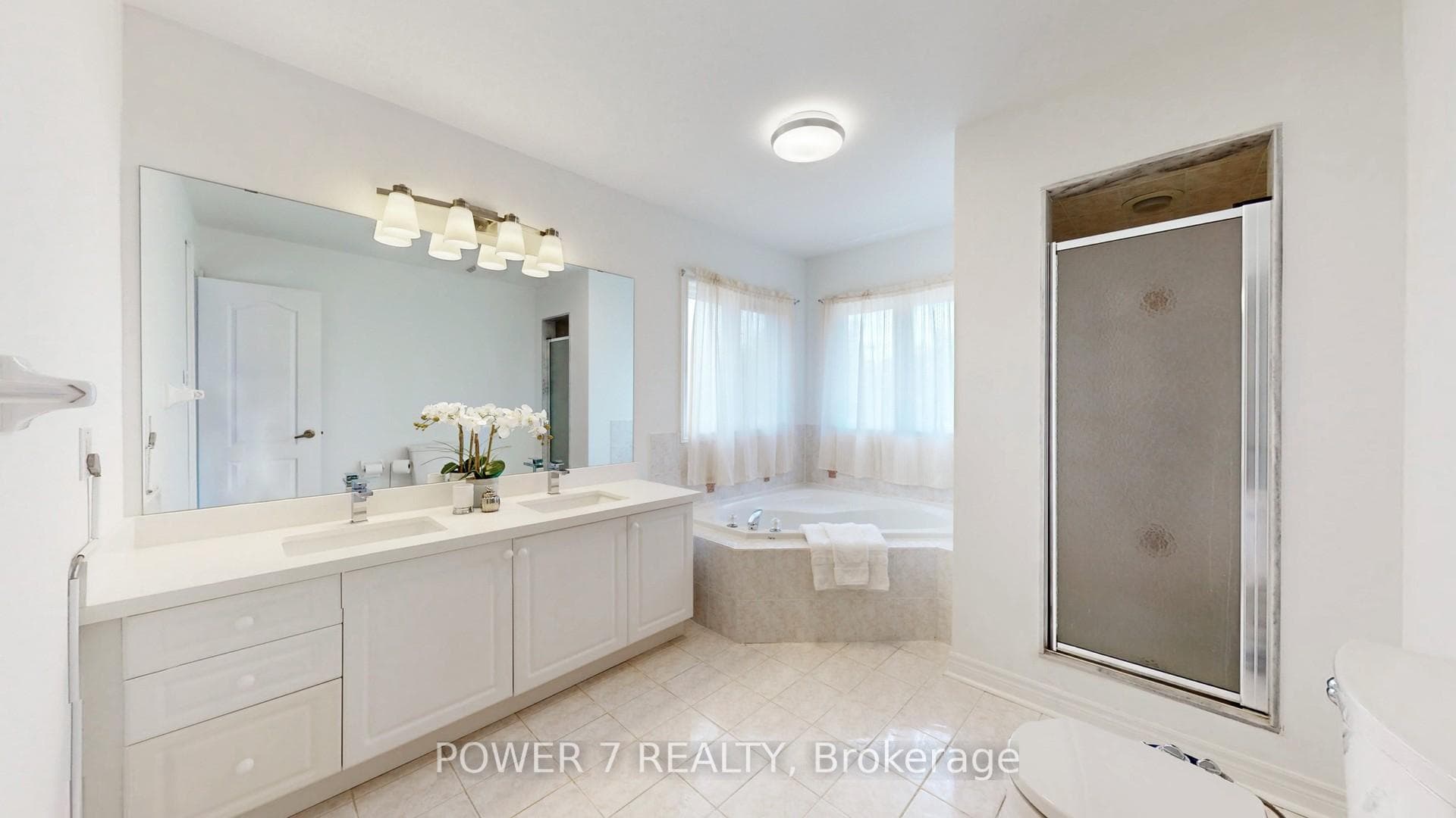 295 Calvert Road photo 23