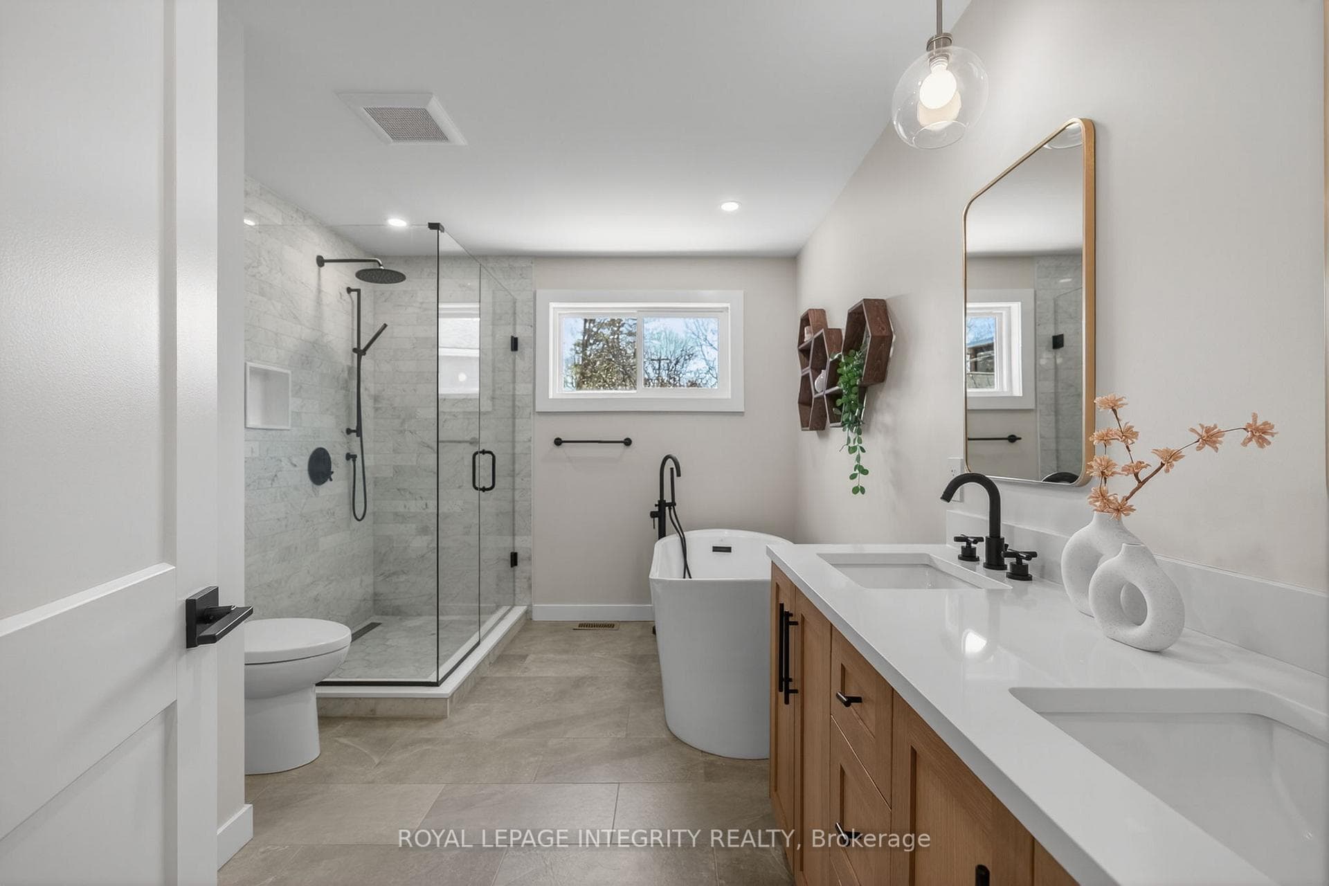 1145 Greyrock Crescent photo 30