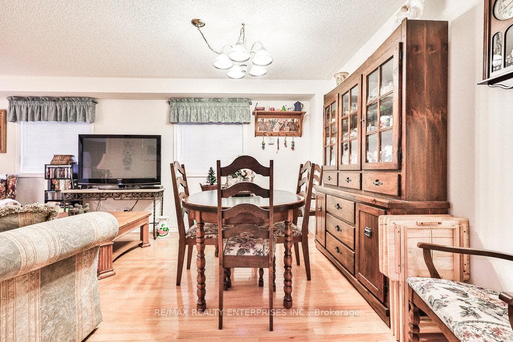 3 Jack Kenny Court photo 8