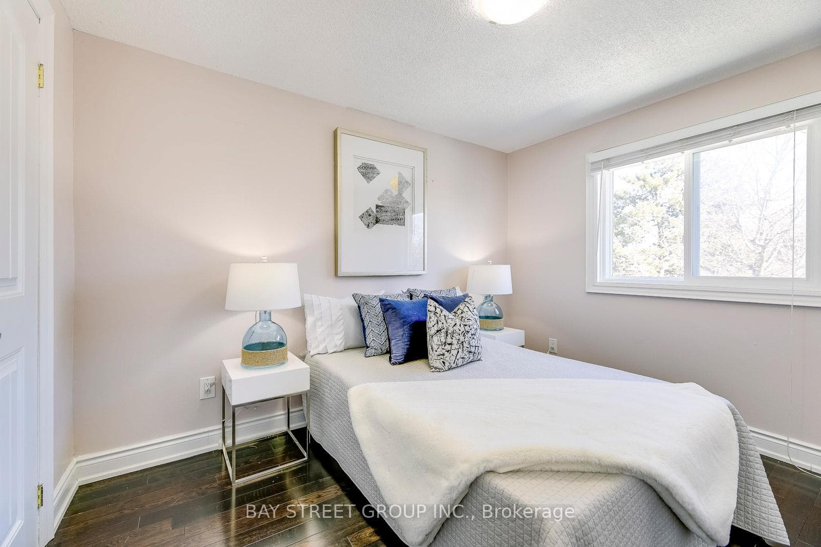 7085 Tamar Mews photo 24